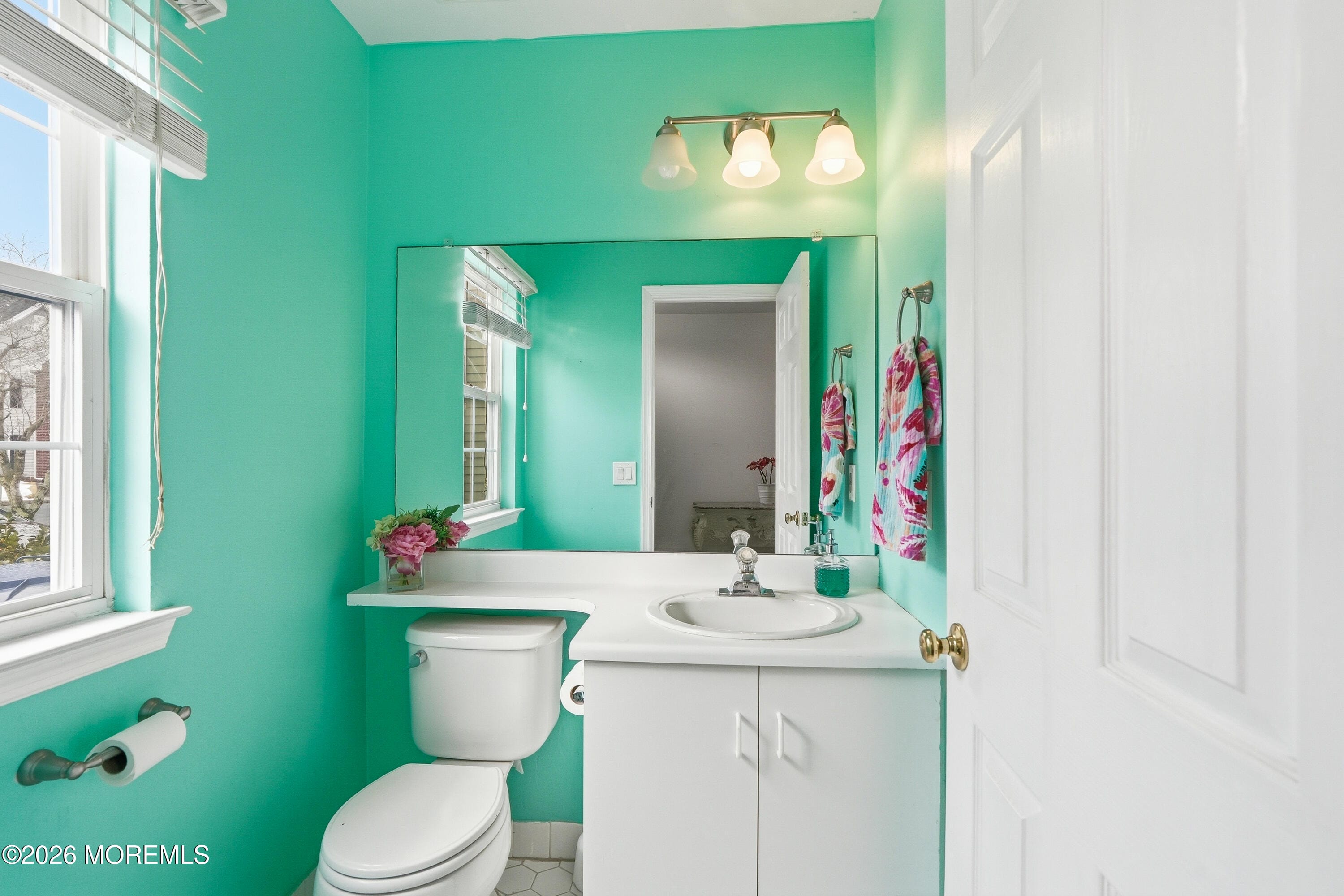 6 Charles Court 3503 Image 4