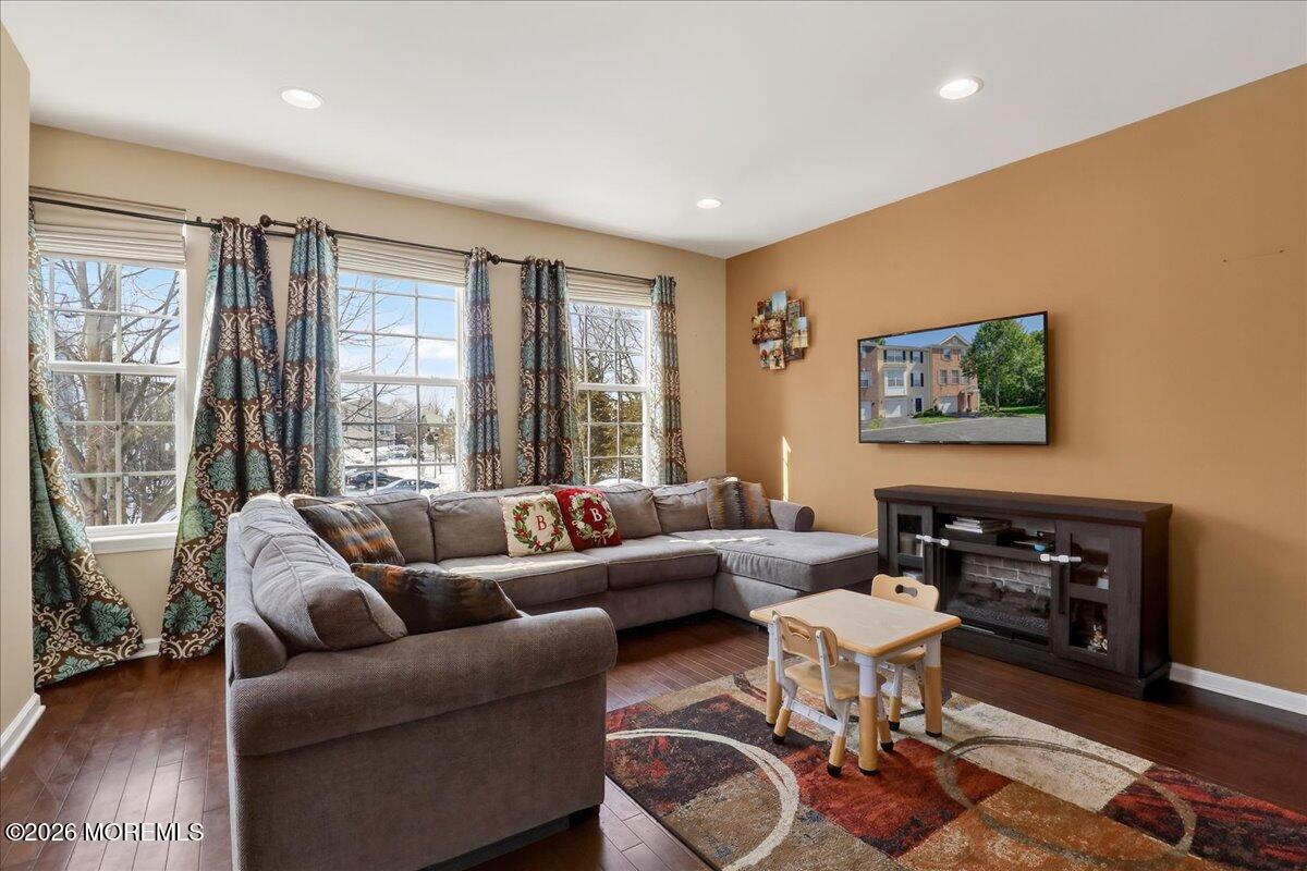 259 Chickadee Court 1000 Image 3