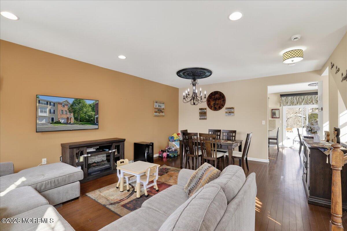 259 Chickadee Court 1000 Image 5