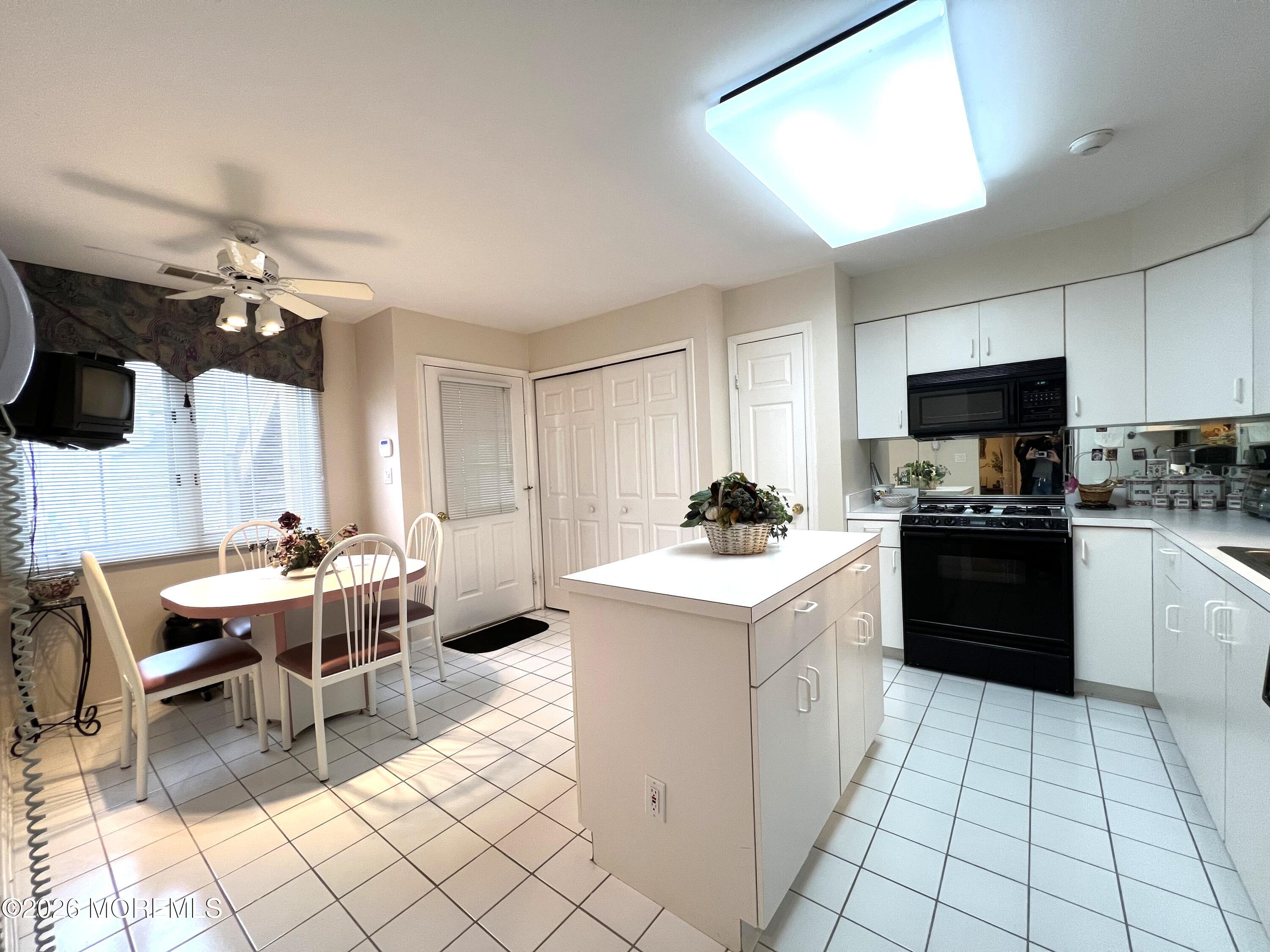 92 Winthrop Road C Image 5