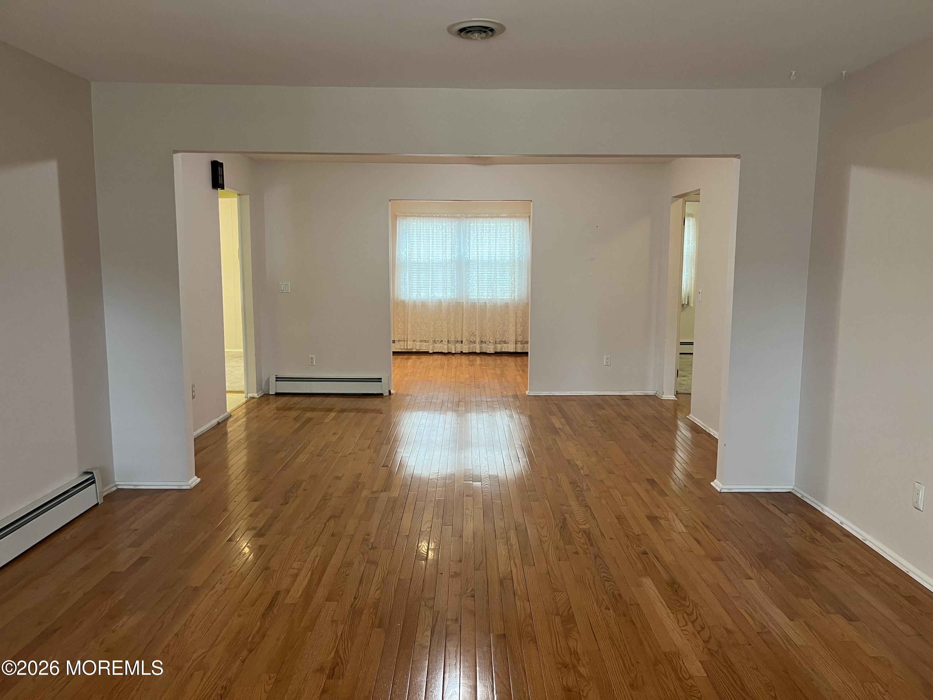 103 Edgewater Court Image 4