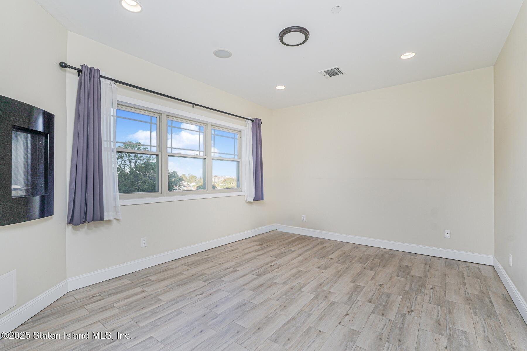 10 Wandel Avenue, Staten Island, NY, 10304 image 32