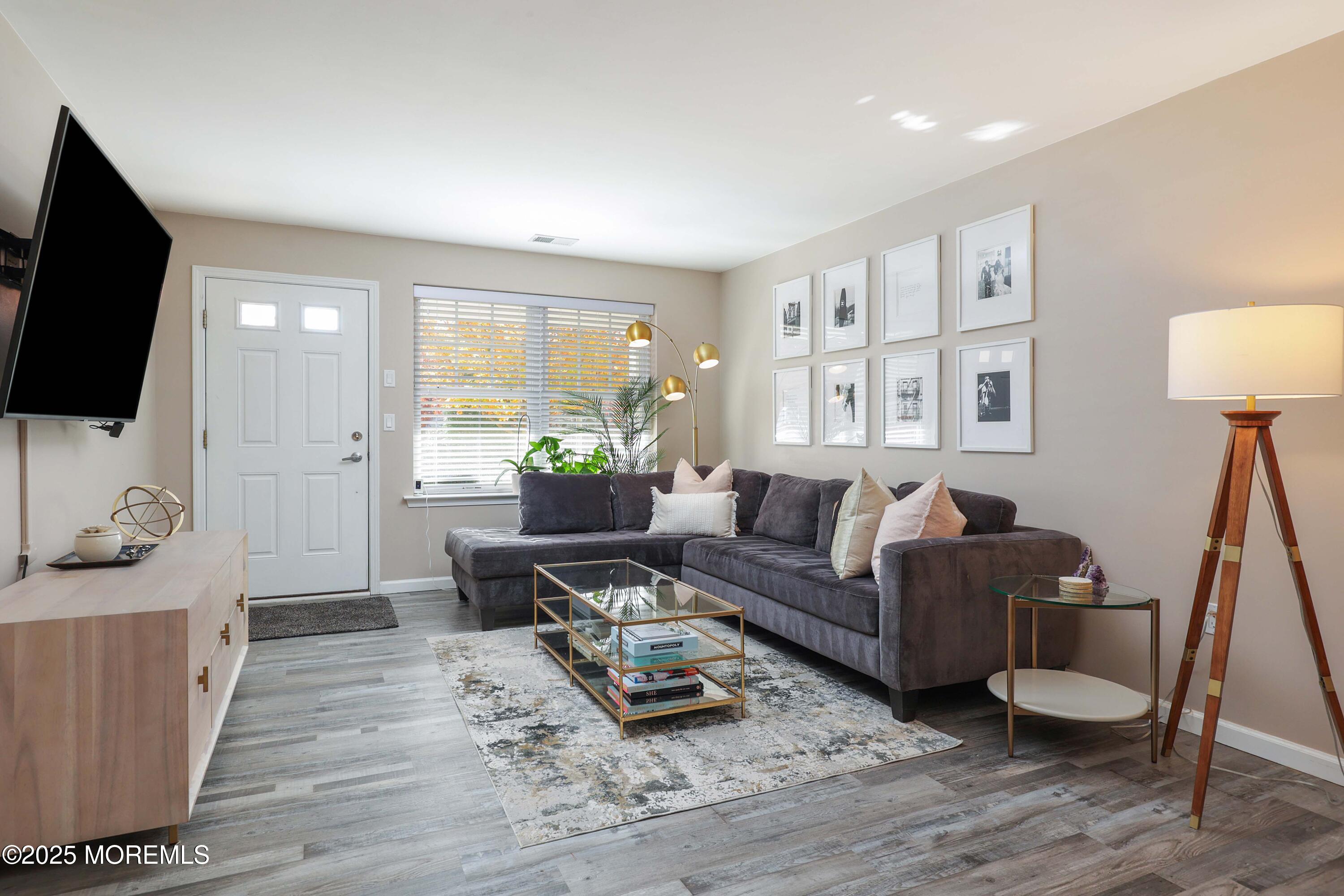 207 Harvest Way Image 2