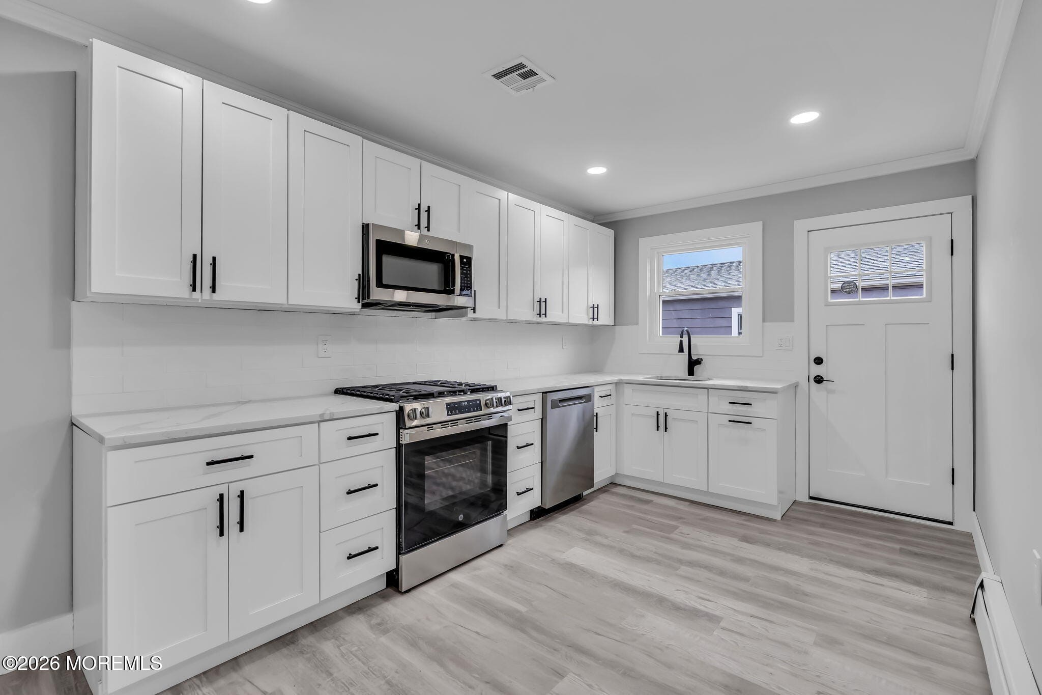 15 Roxton Place Image 2