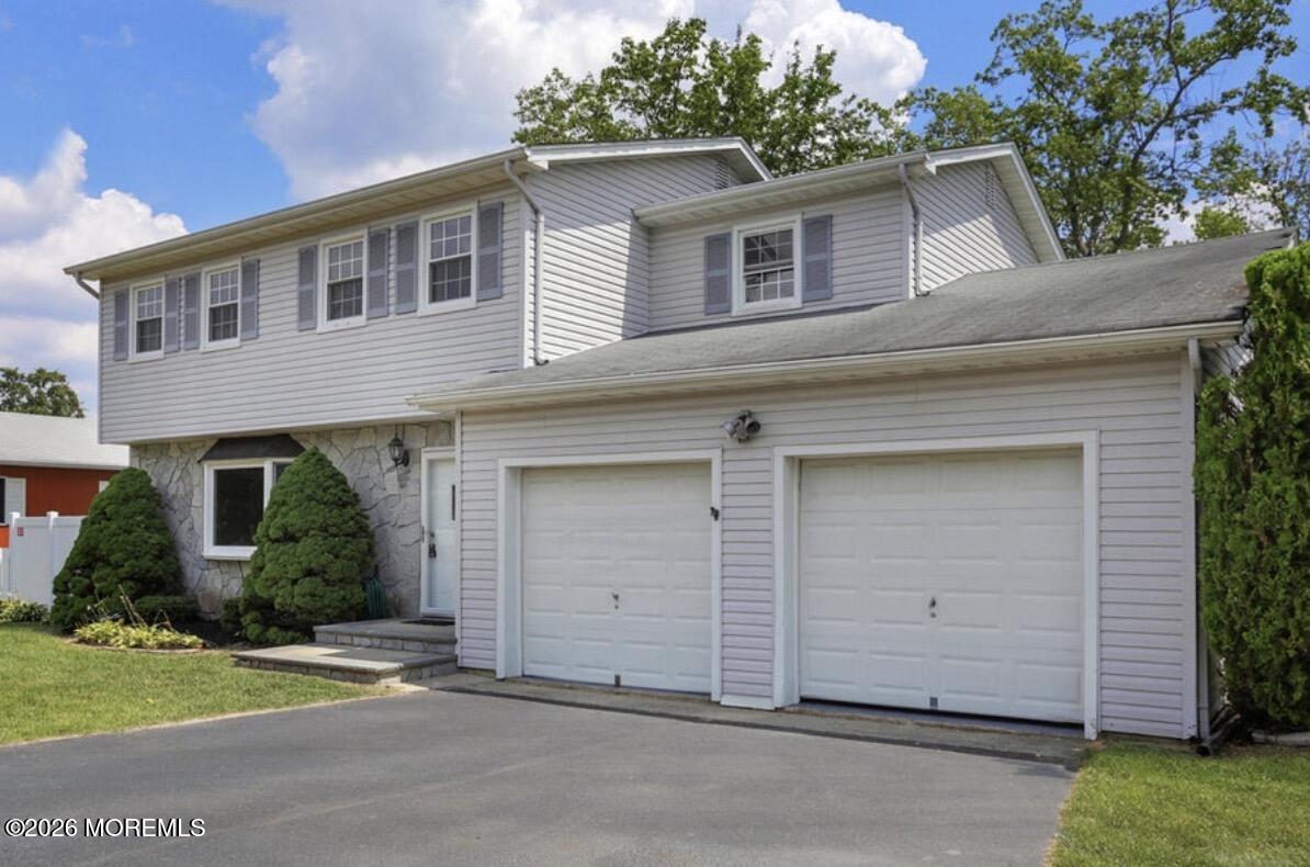 123 Baywood Drive, Toms River, NJ, 08753