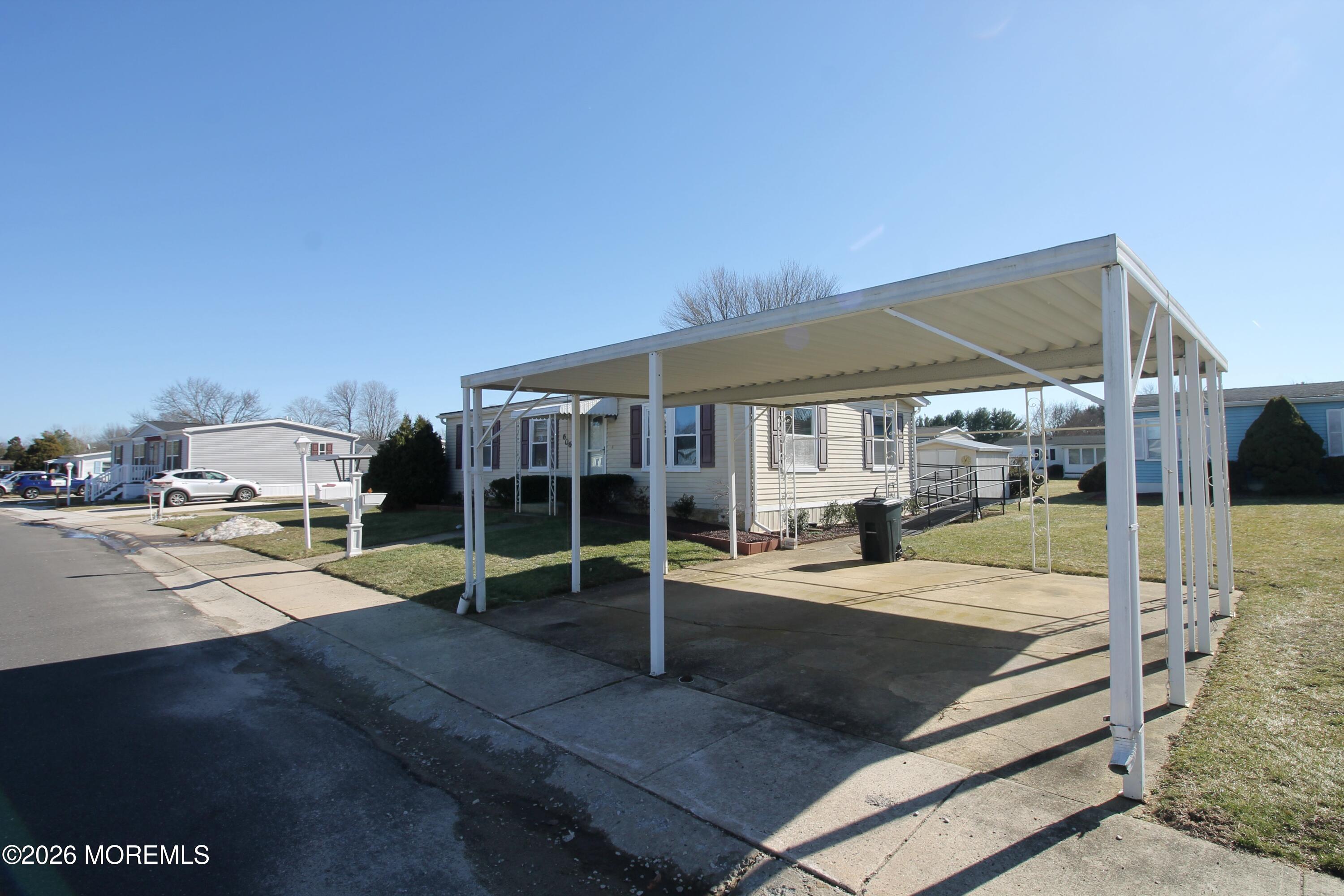 606 Jerome Place Image 3