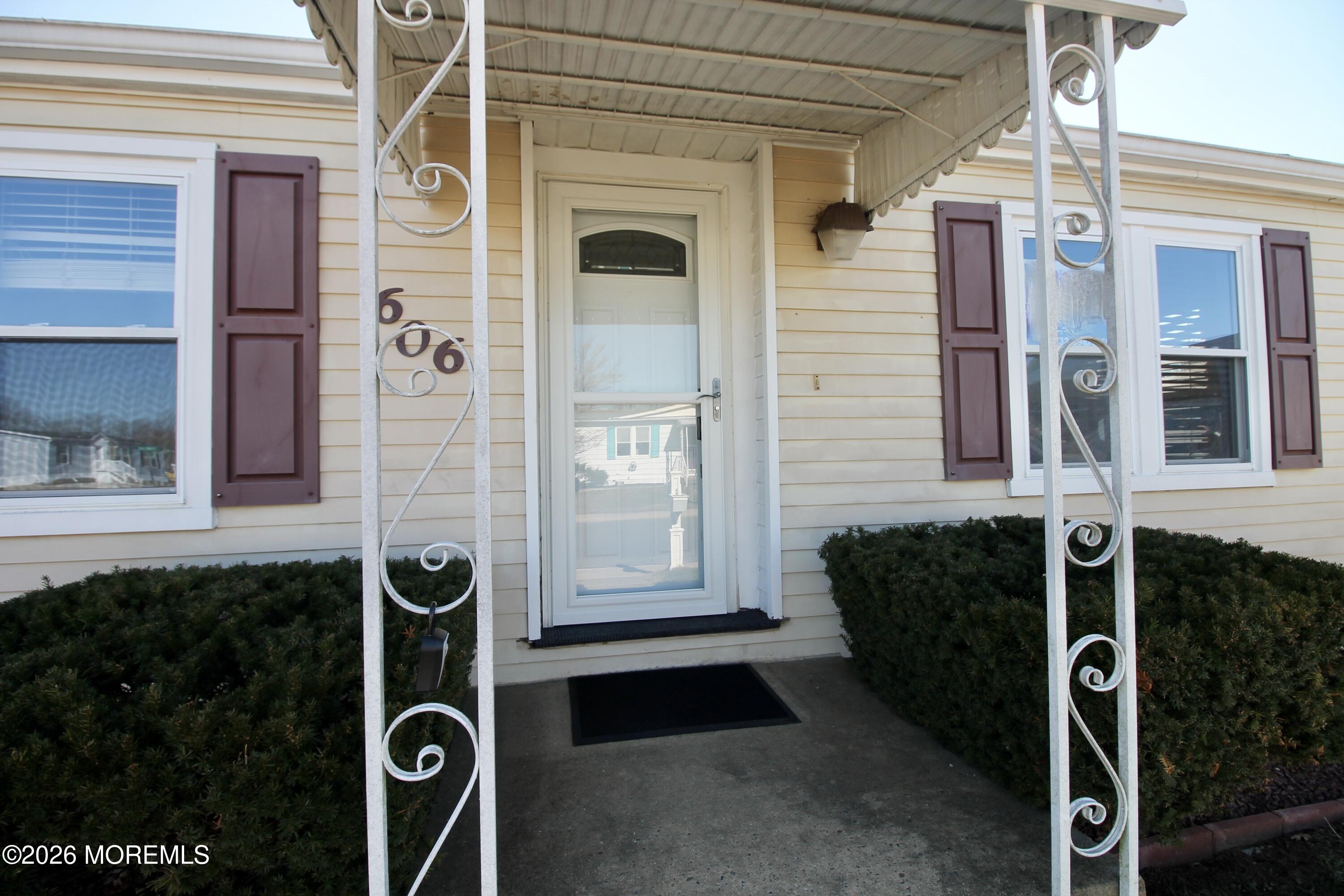 606 Jerome Place Image 5