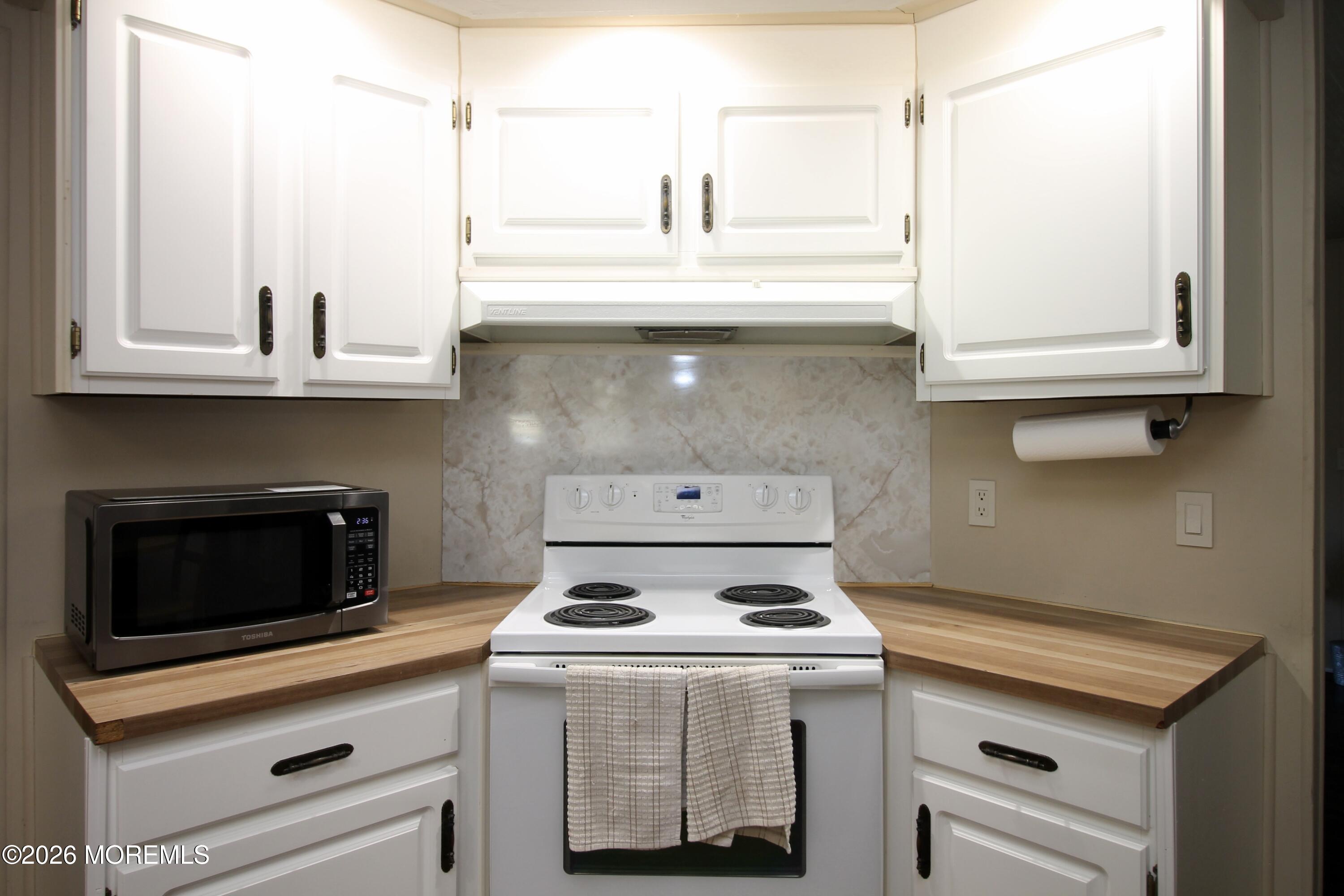 606 Jerome Place, Freehold, NJ, 07728 image 16