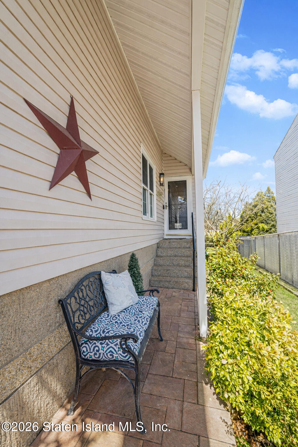 140 Mc Arthur Avenue Image 4