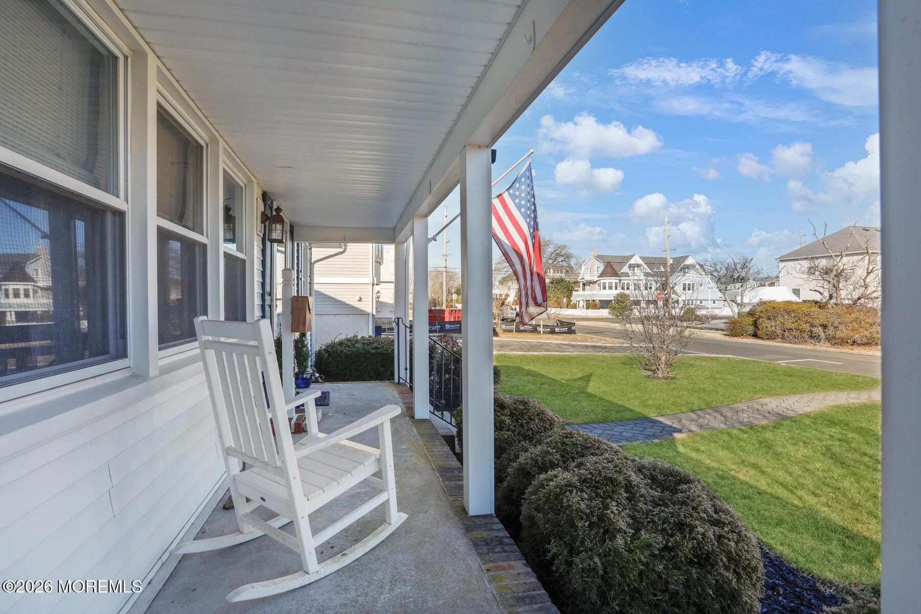 210 Laurel Court Image 4