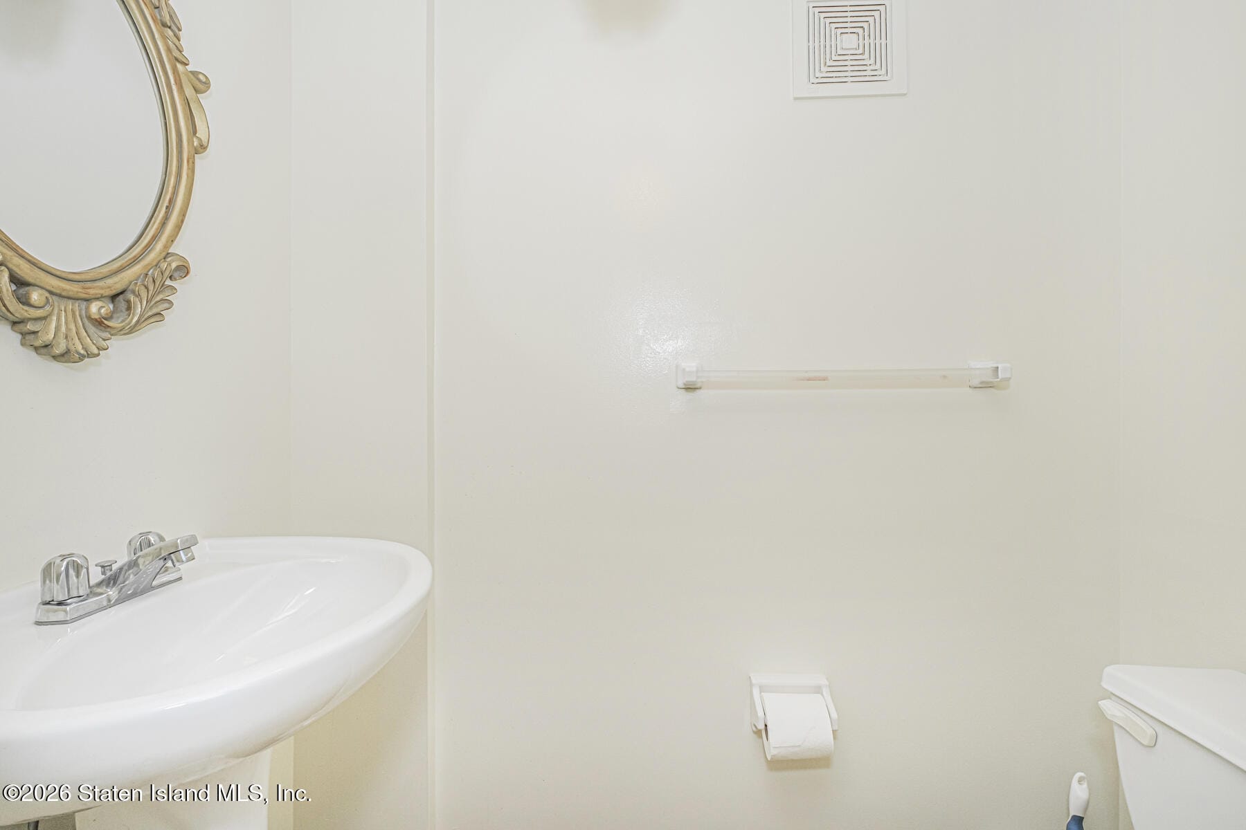 61 Merivale Lane, Staten Island, NY, 10304 image 8