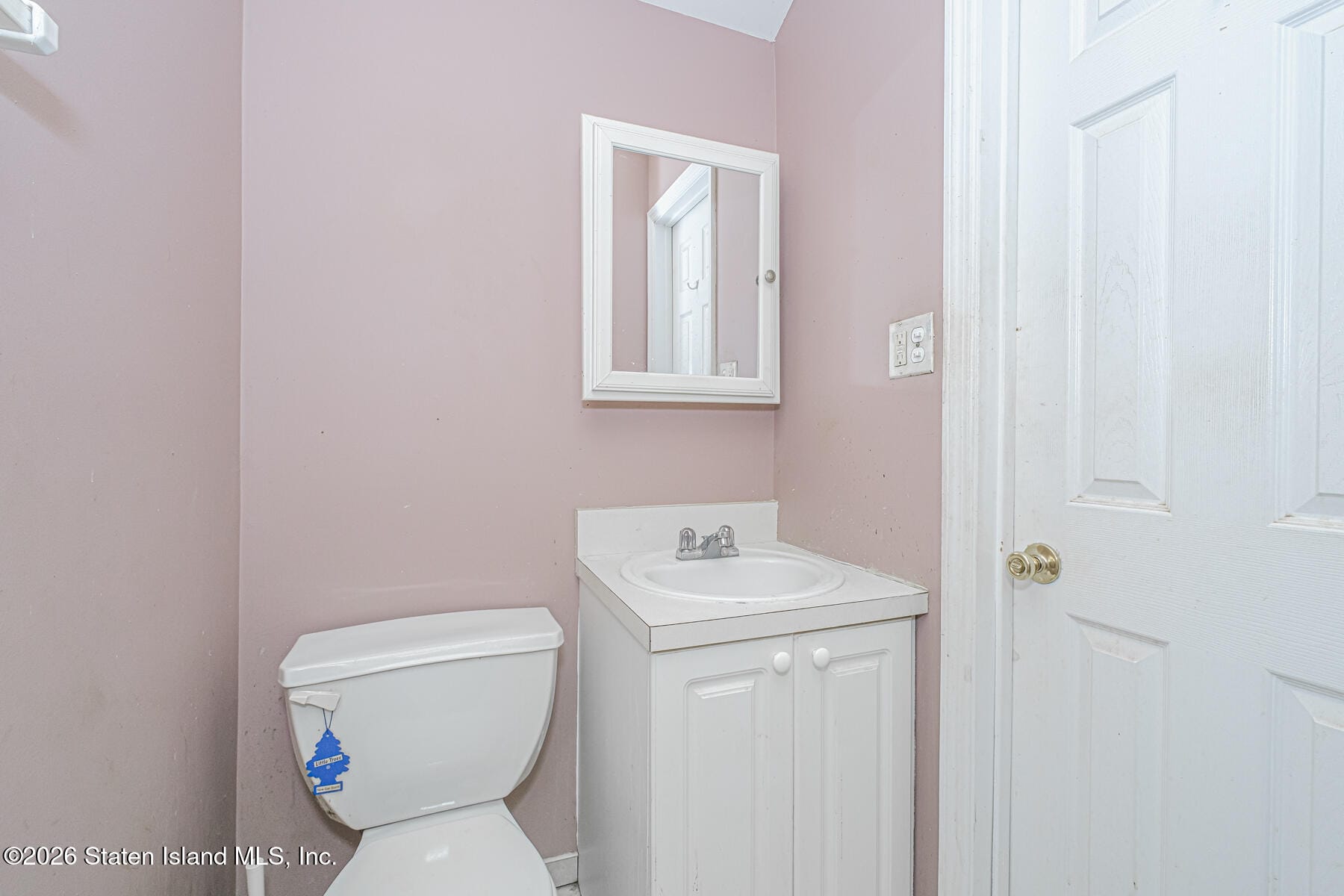 61 Merivale Lane, Staten Island, NY, 10304 image 16