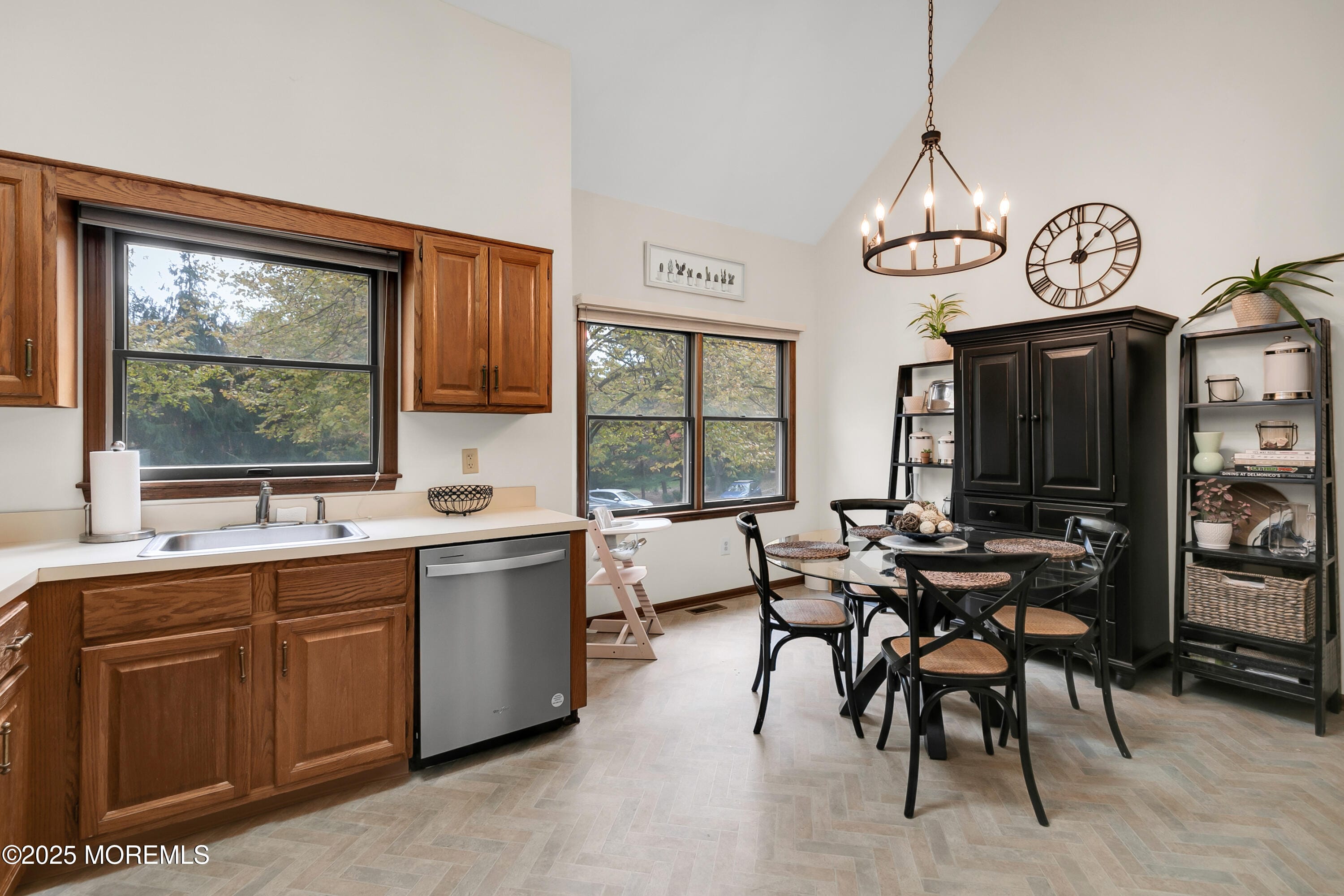 49 Pape Drive Image 5