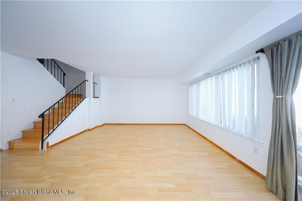 31 Barclay Circle, Staten Island, NY, 10312 image 7