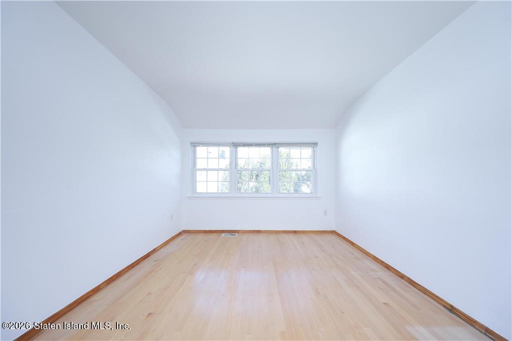 31 Barclay Circle, Staten Island, NY, 10312 image 15