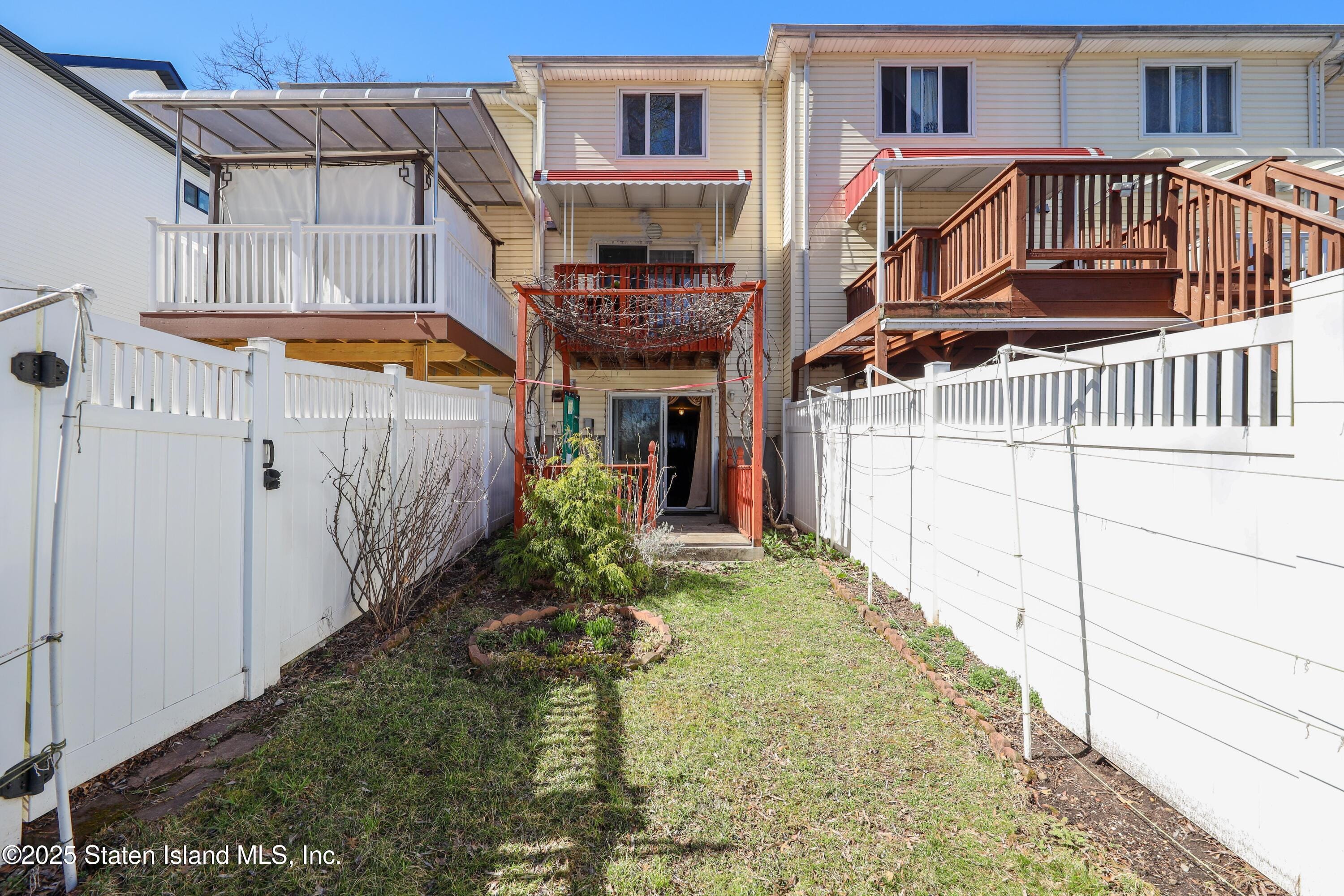 78 Townsend Avenue Image 3