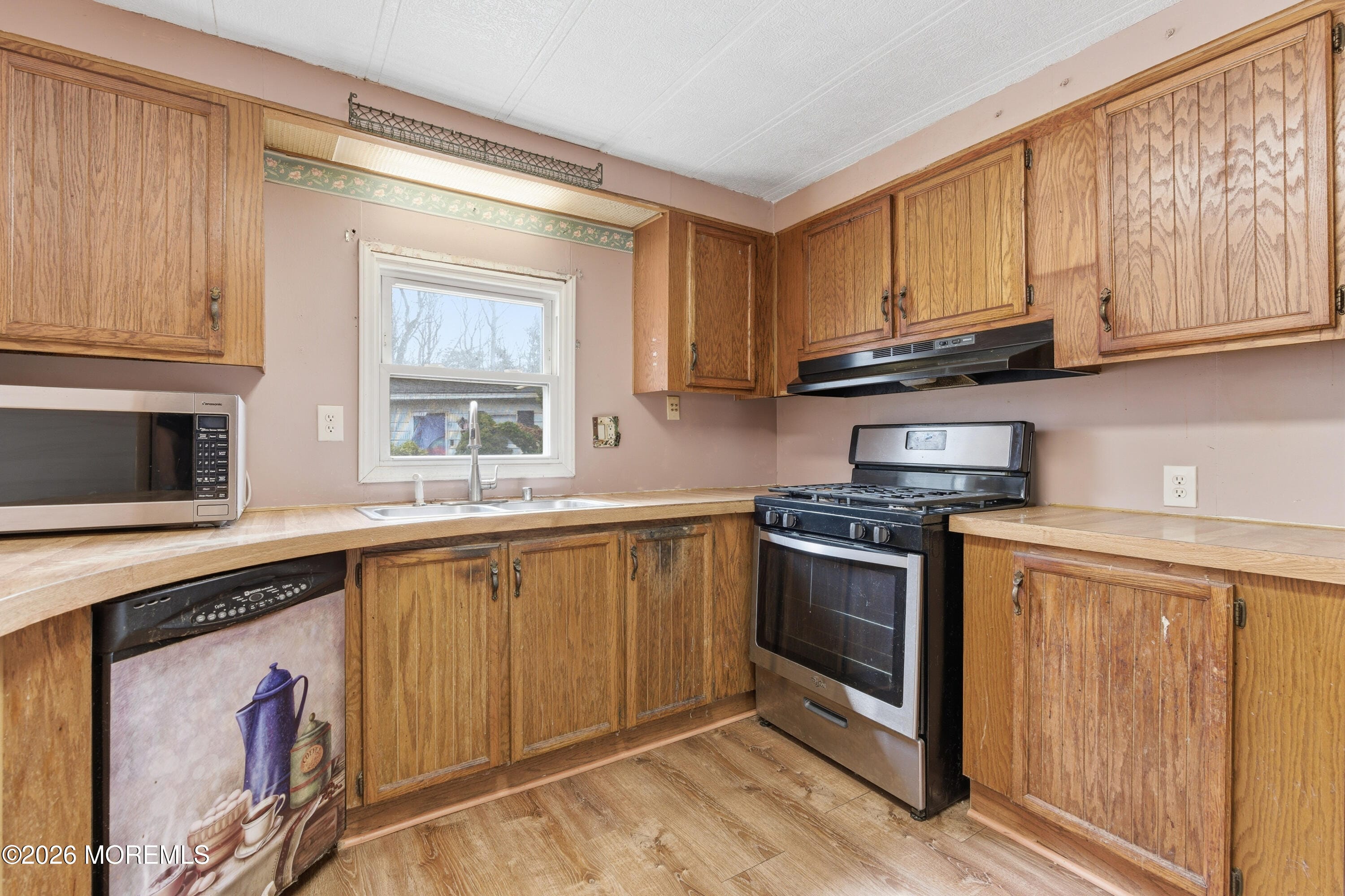 76 Deer Way, Manalapan, NJ, 07726 image 10