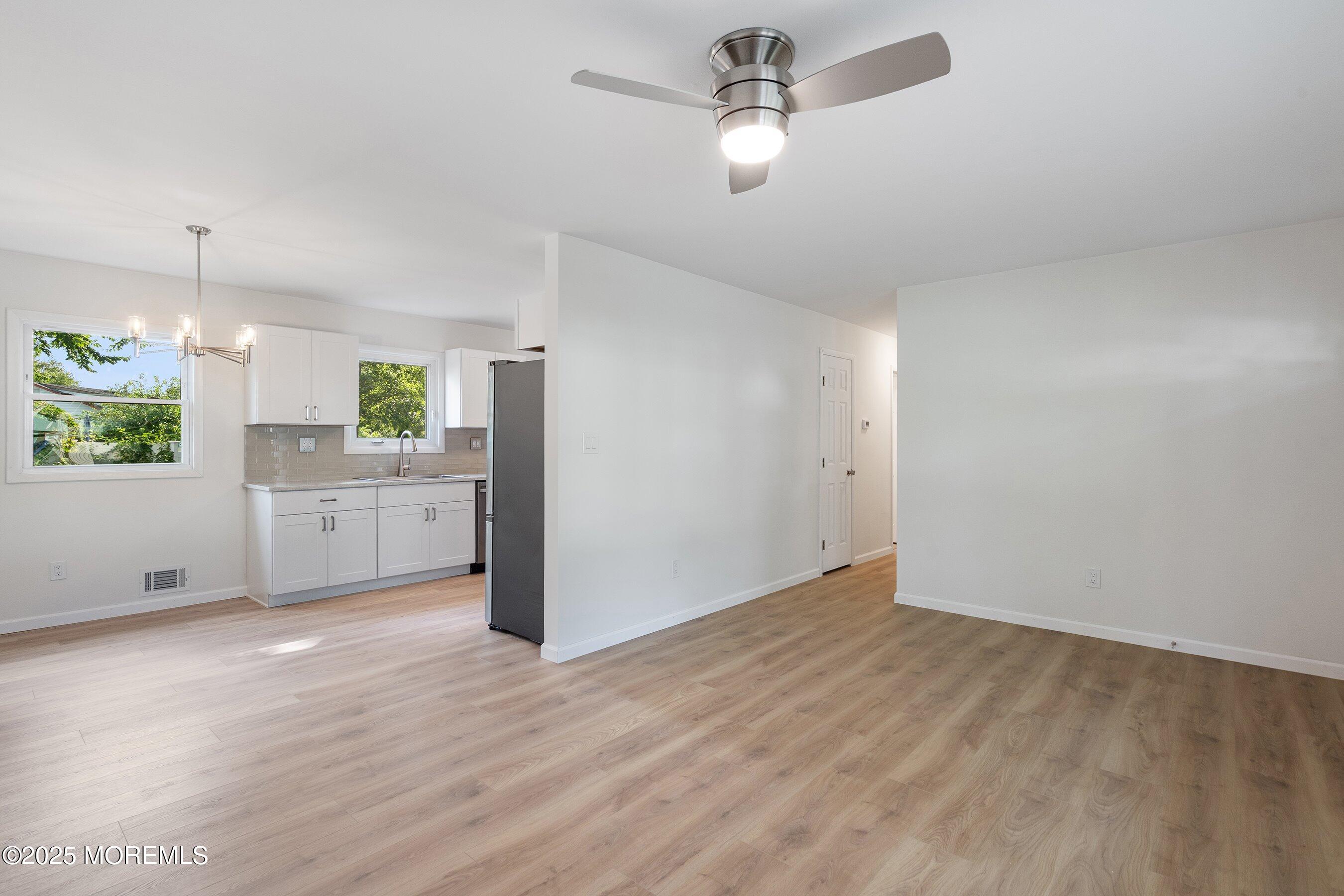 585 Fawn Drive Image 5