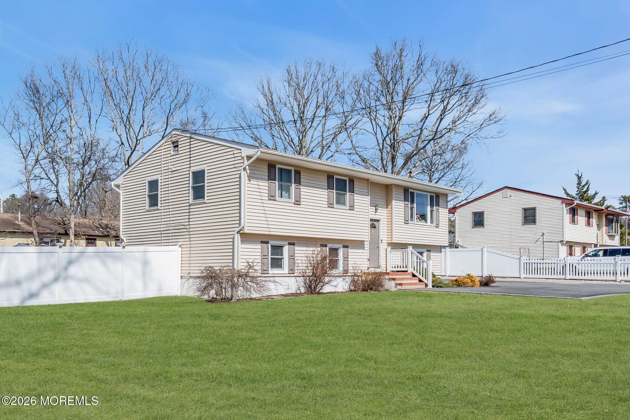 725 Commonwealth Boulevard Image 3