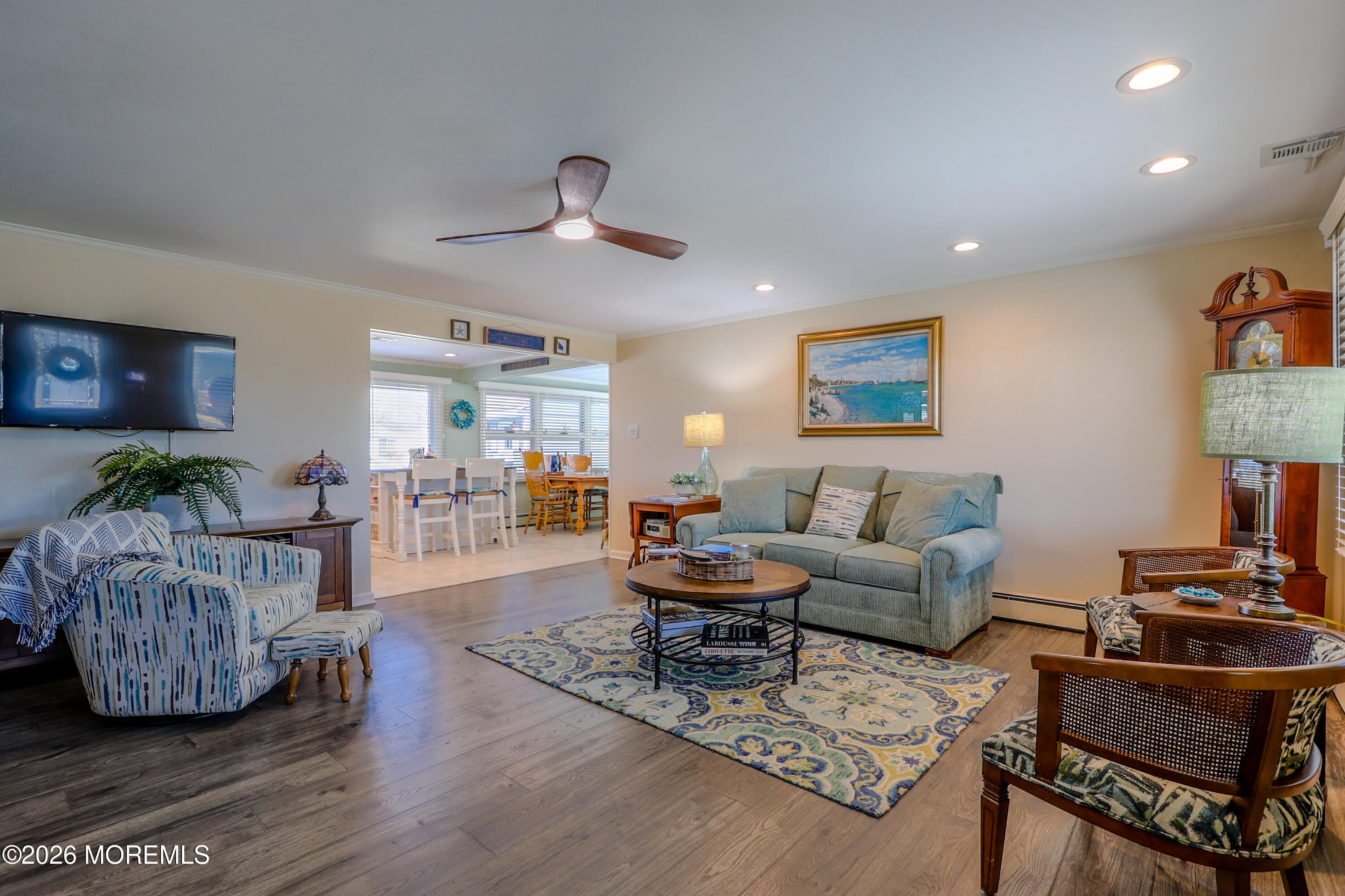 16 Peg Leg Way Image 3