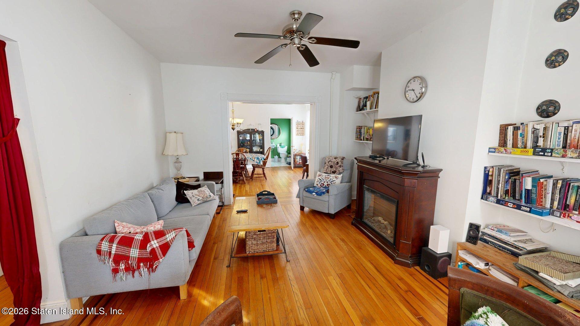 561 Delafield Avenue Image 3