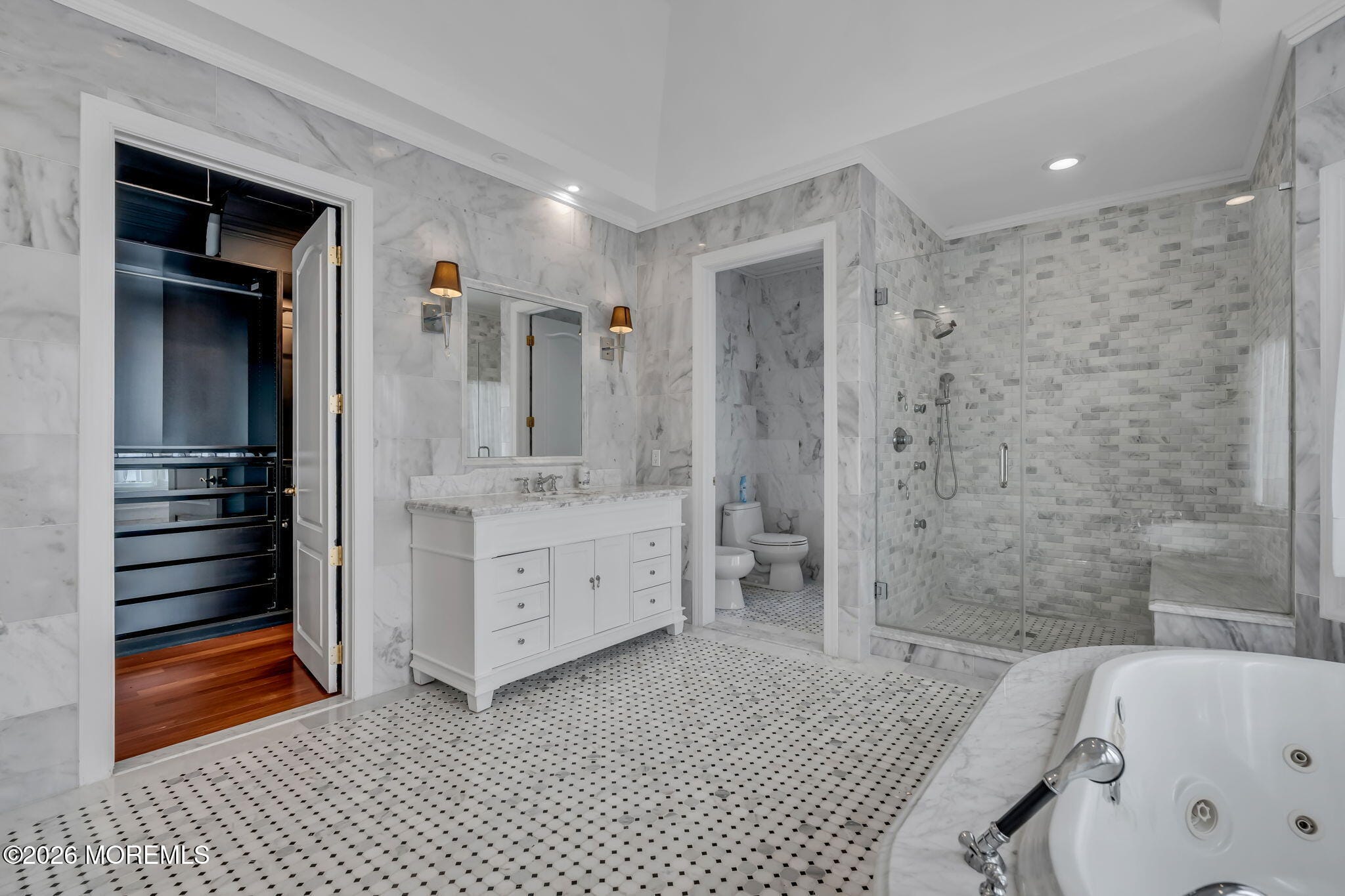 1 Embry Farm Road, Marlboro, NJ, 07746 image 34