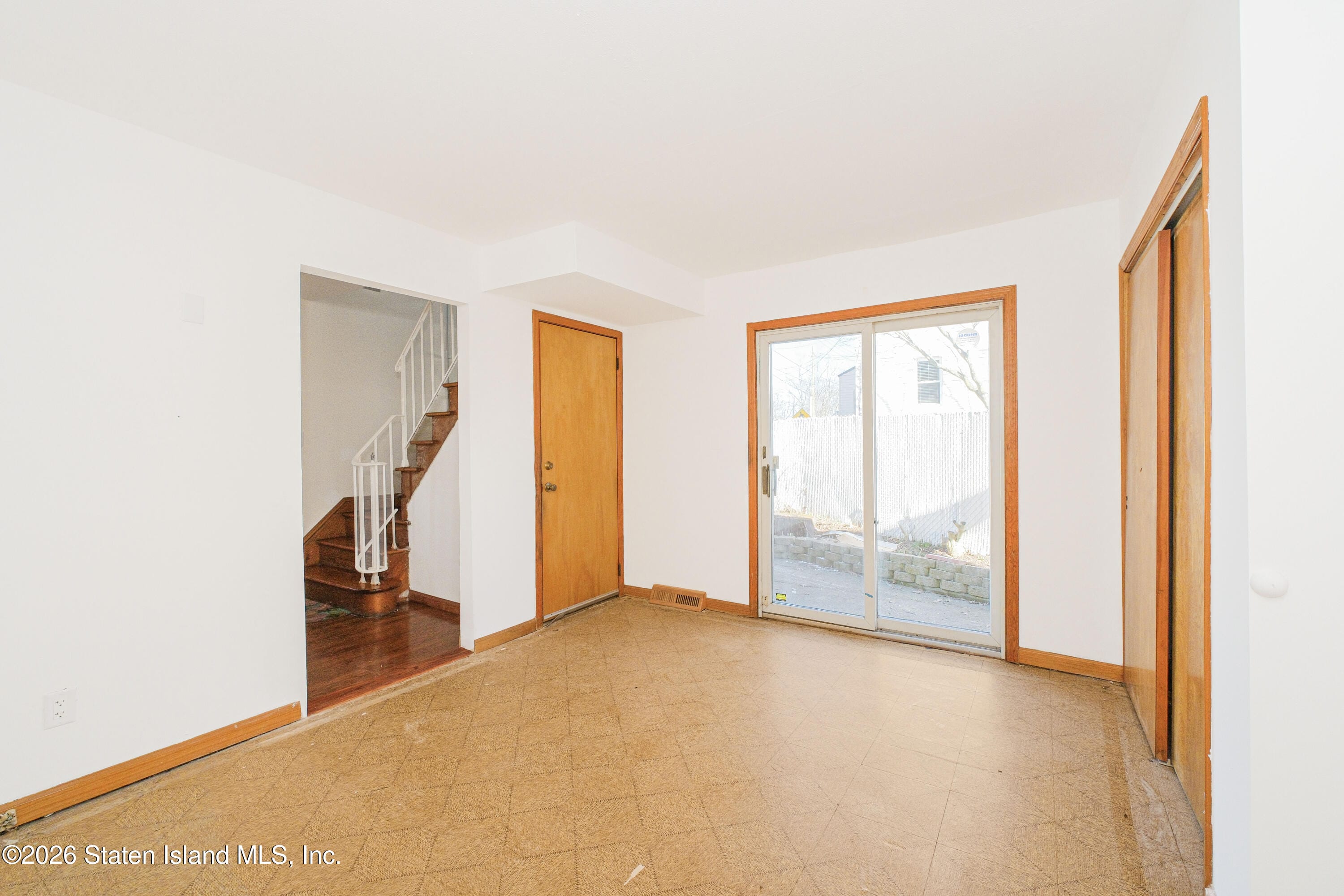 132 Cedarview Avenue Image 4