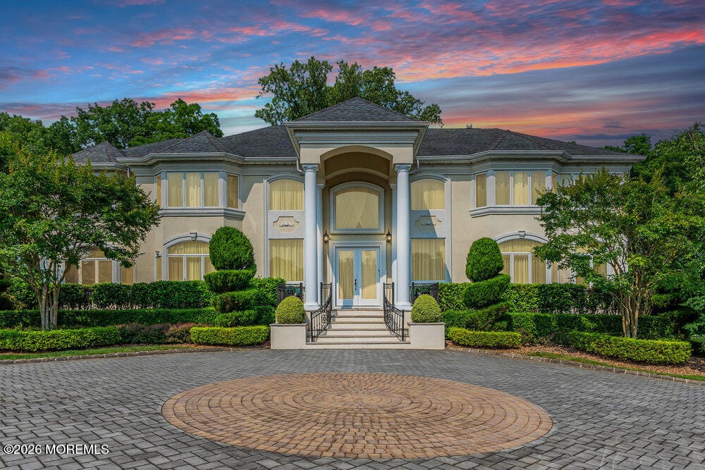 1 Embry Farm Road, Marlboro, NJ, 07746