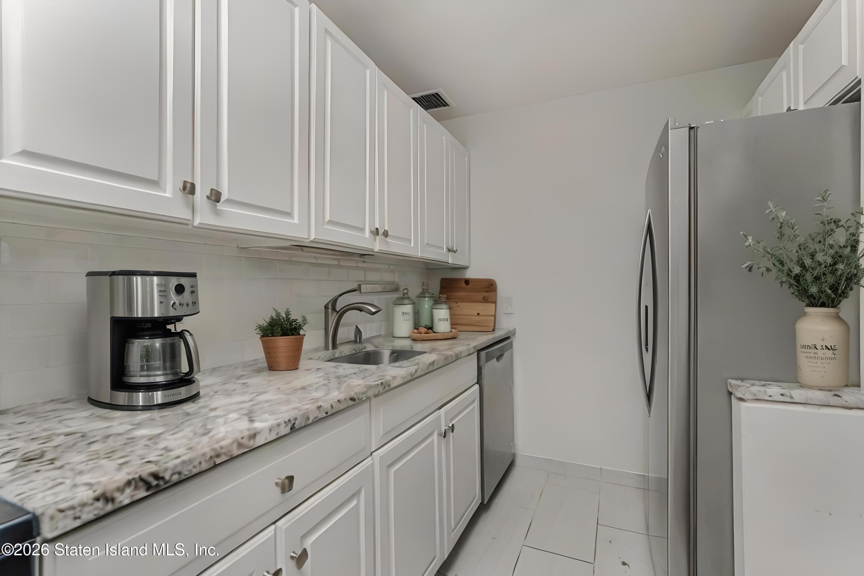 31 Hylan Boulevard 1a, Staten Island, NY, 10305 image 17