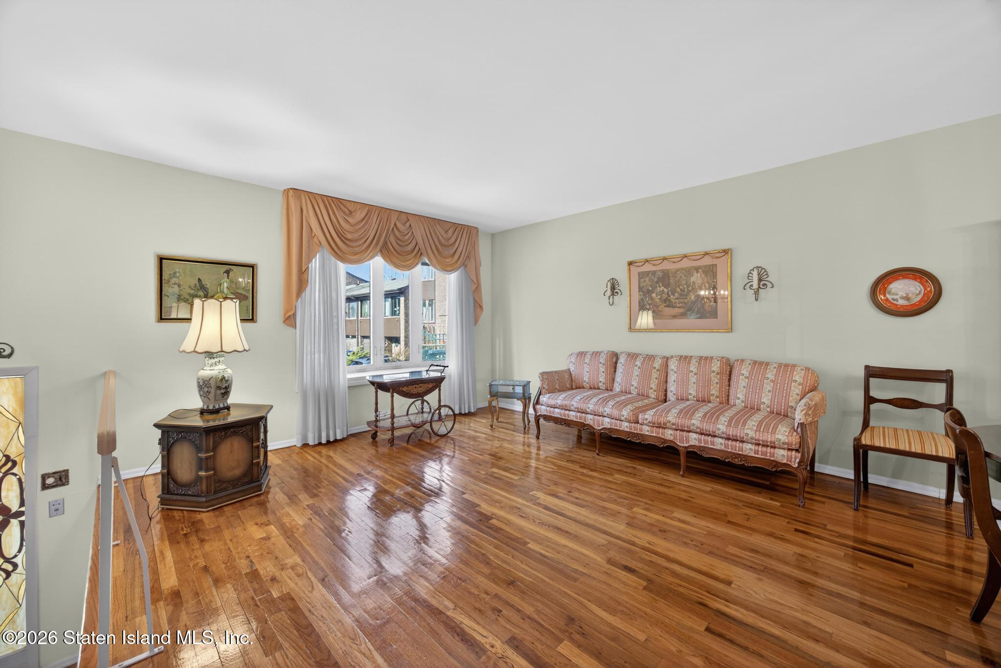 261 Hillbrook Drive Image 3