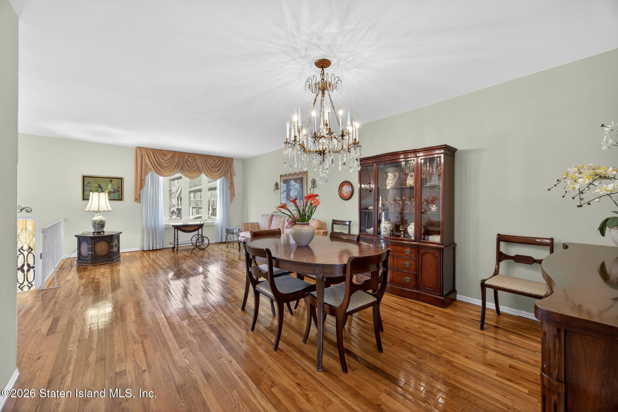 261 Hillbrook Drive Image 4