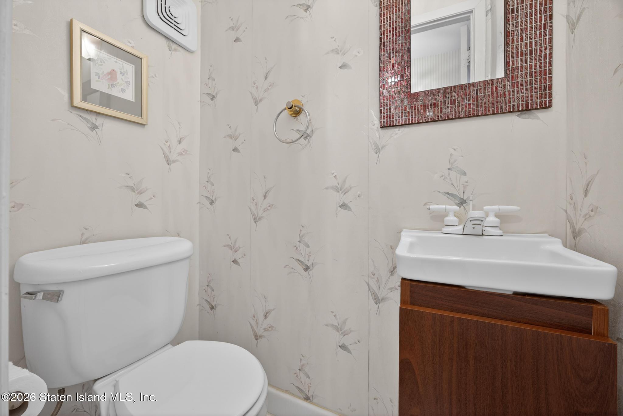 261 Hillbrook Drive, Staten Island, NY, 10305 image 8