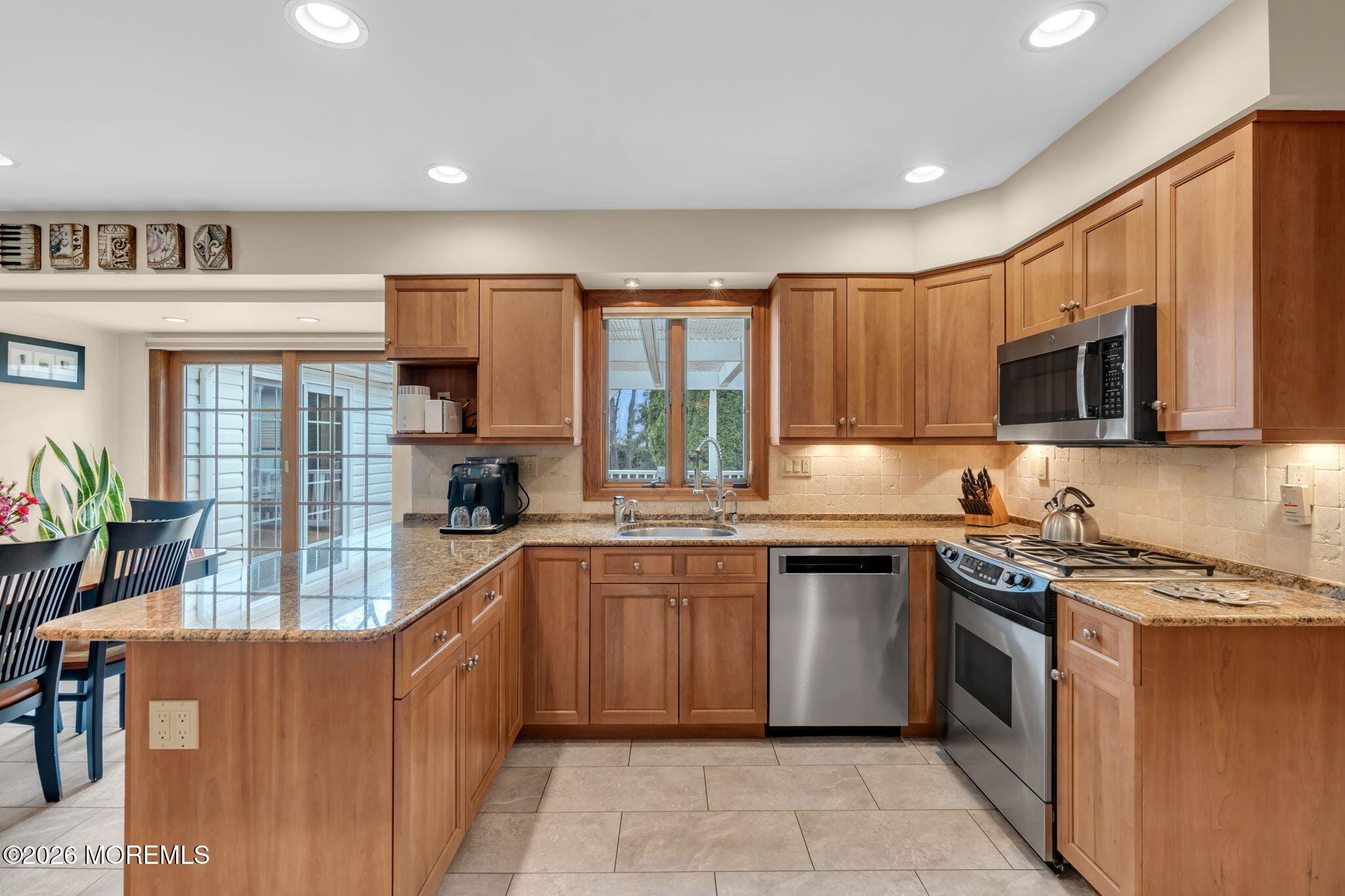 5 Winthrop Drive Image 4