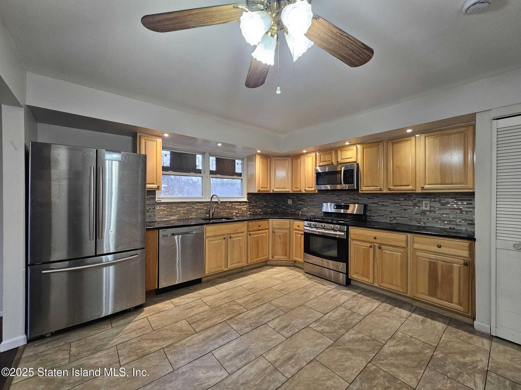 129 Forest Street, Staten Island, NY, 10314 image 7