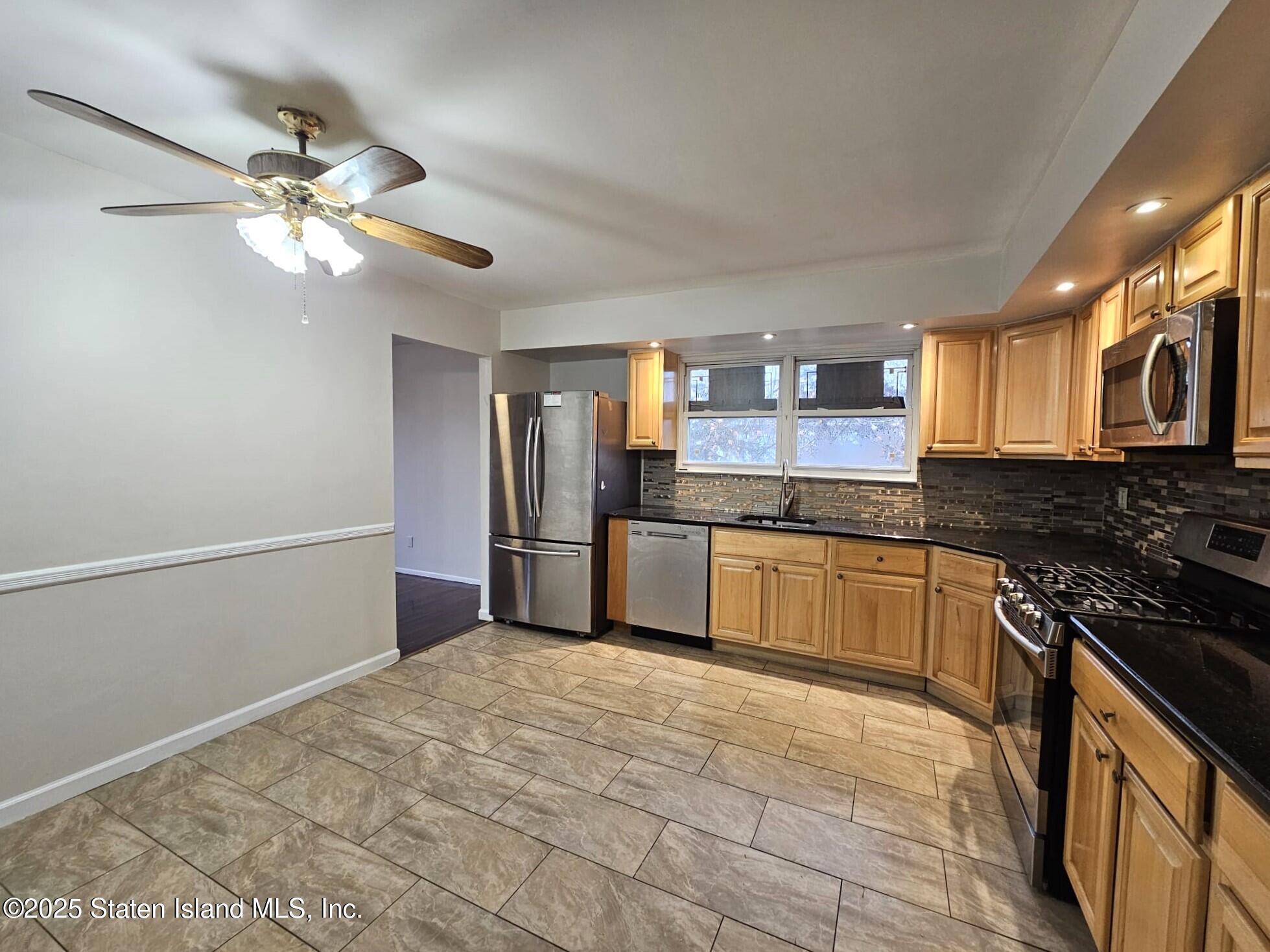 129 Forest Street, Staten Island, NY, 10314 image 8