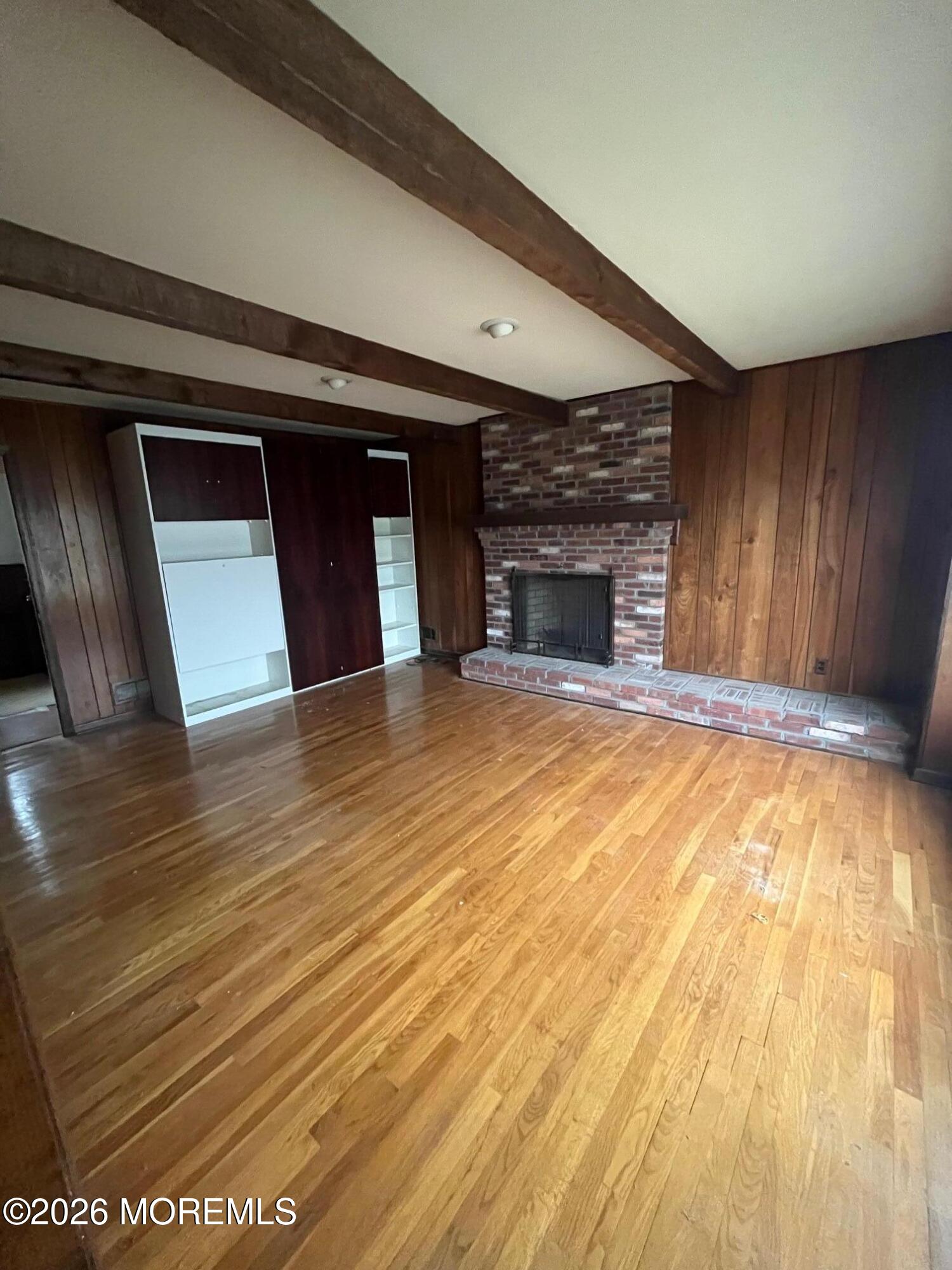 26 Rustic Terrace Image 4