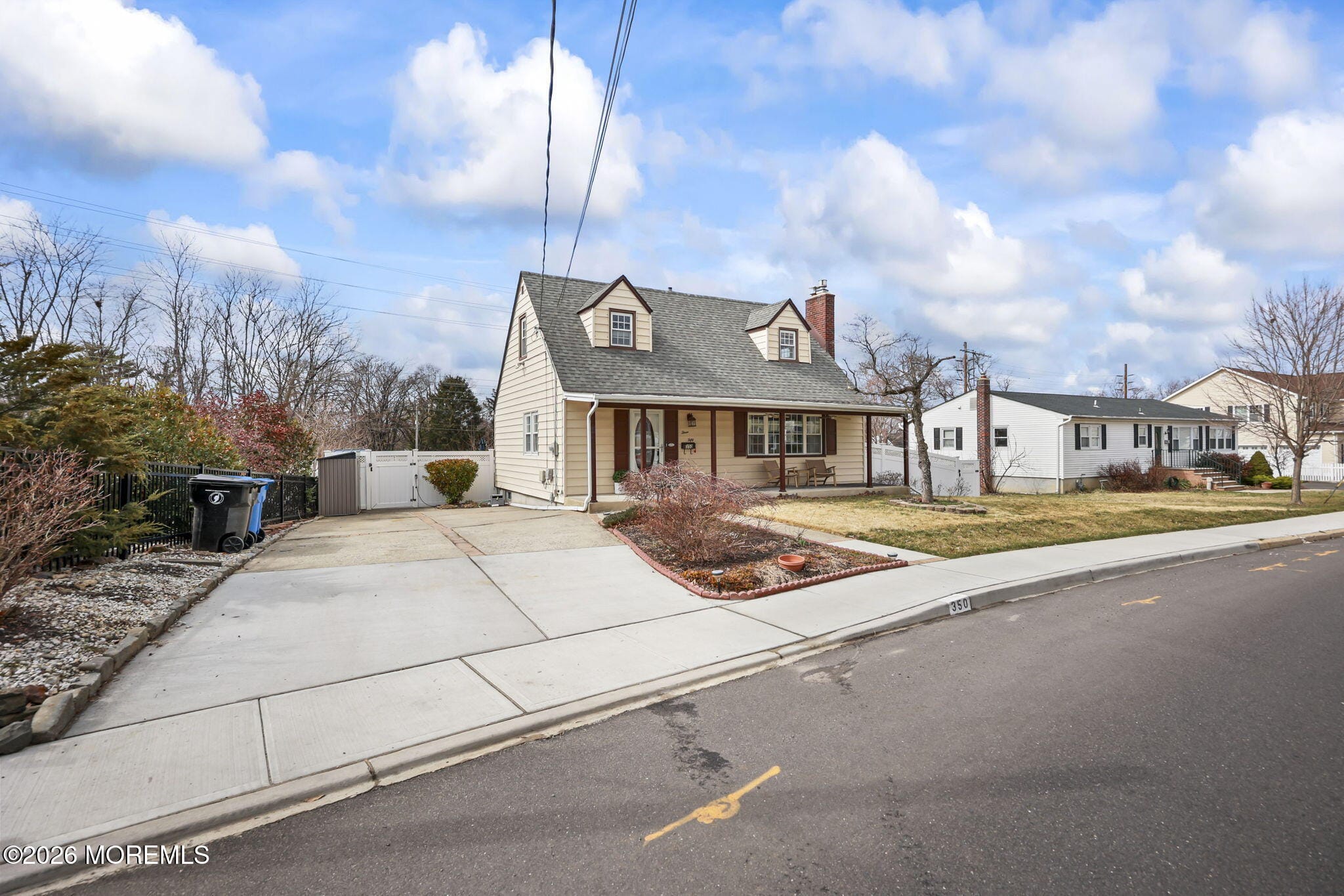 350 East Road, Belford, NJ, 07718 image 37