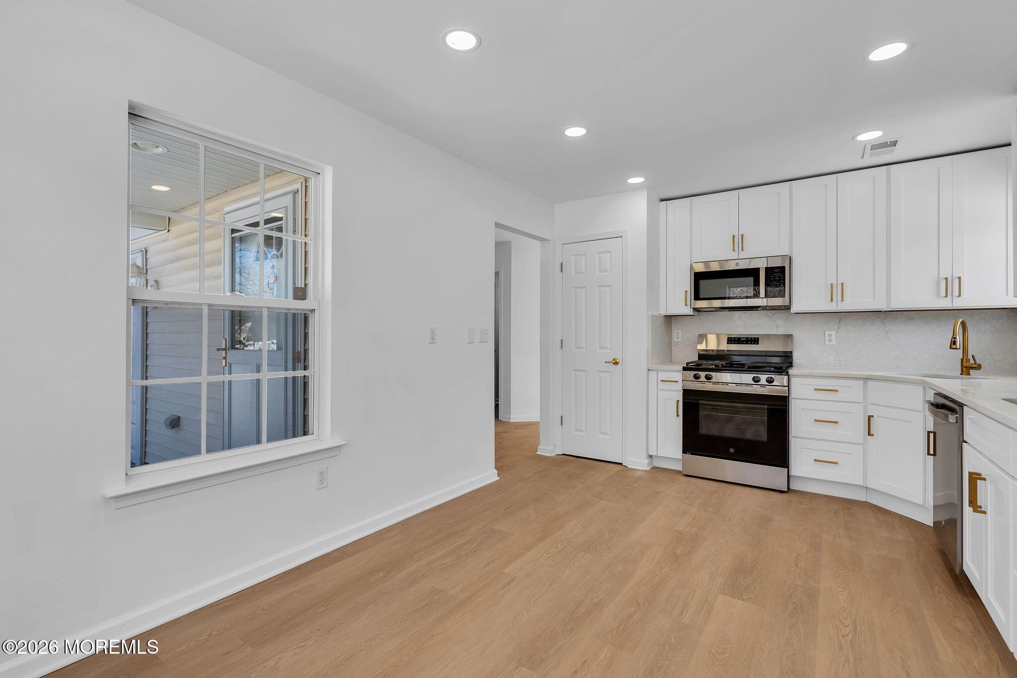 11 Schoolhouse Lane, Lakewood, NJ, 08701 image 18