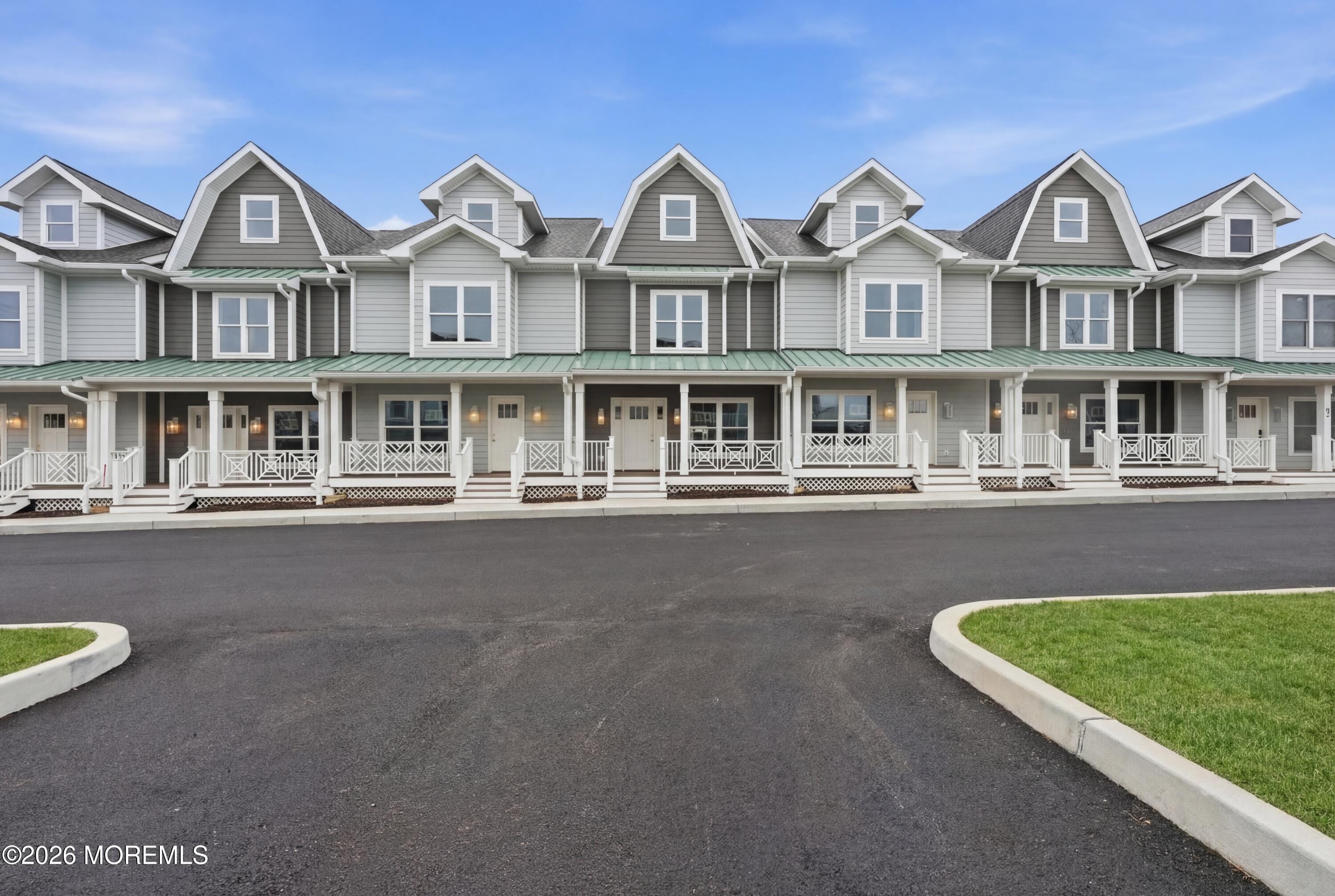 801 Main Street B4 Image 1