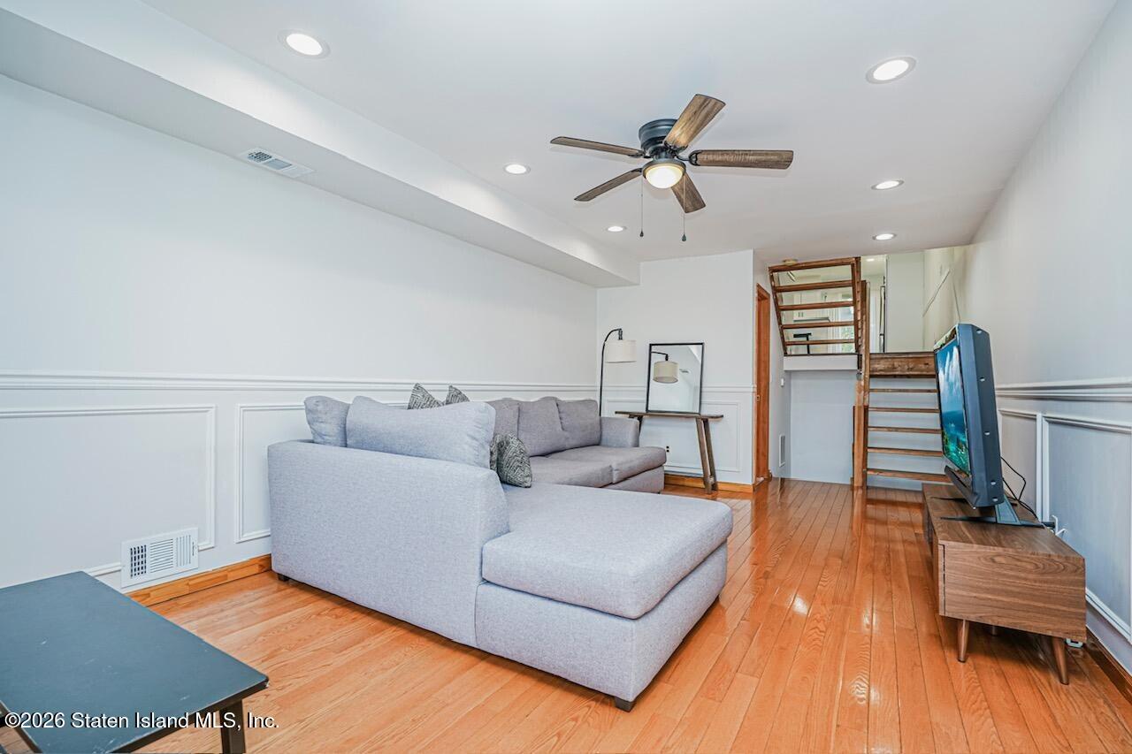 204 Lindenwood Road, Staten Island, NY, 10308 image 8