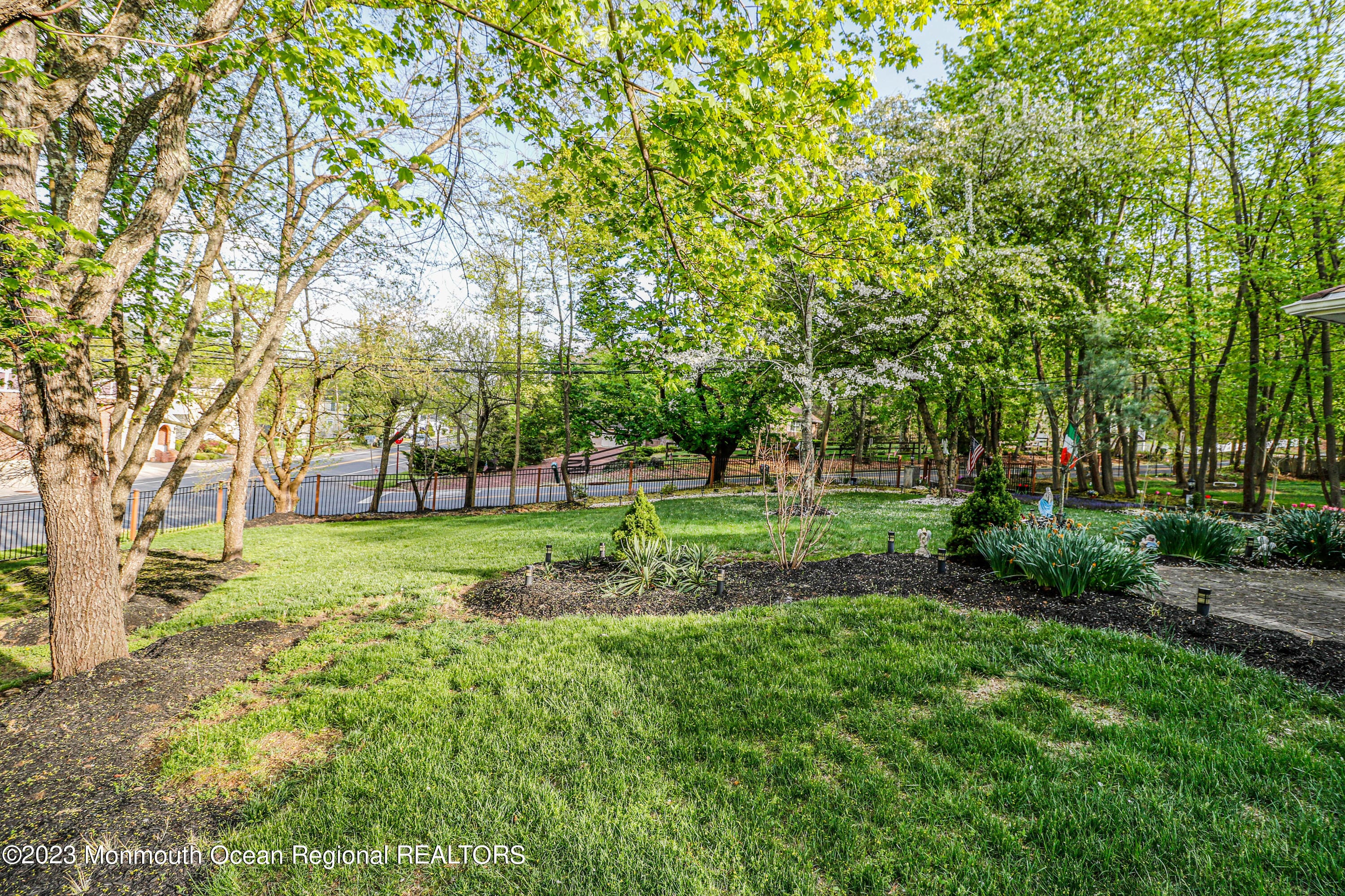 2 Agress Road, Millstone, NJ, 08535 image 32