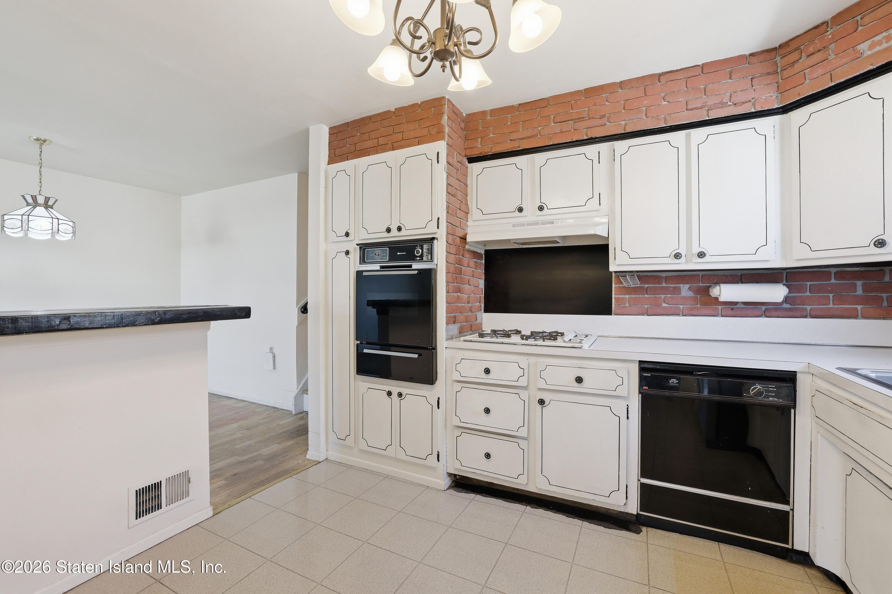 478 Leverett Avenue, Staten Island, NY, 10308 image 17