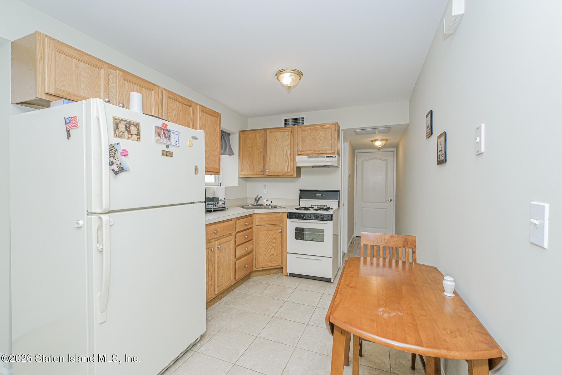 51 Petersons Lane, Staten Island, NY, 10309 image 25