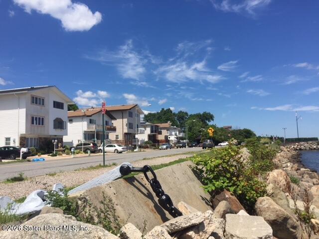 25 Strawberry Lane, Staten Island, NY, 10312 image 10