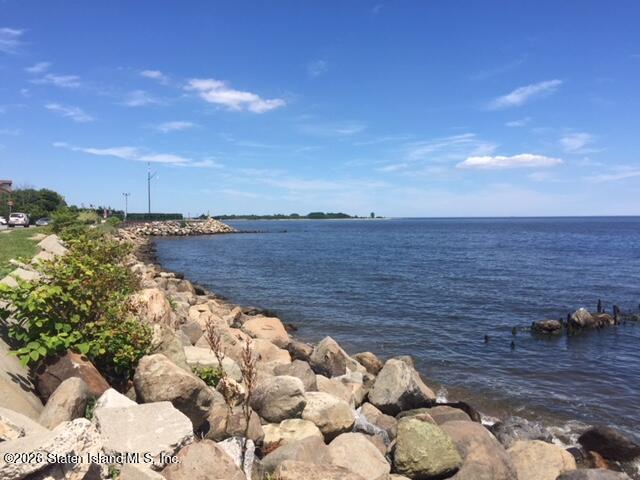 25 Strawberry Lane, Staten Island, NY, 10312 image 11