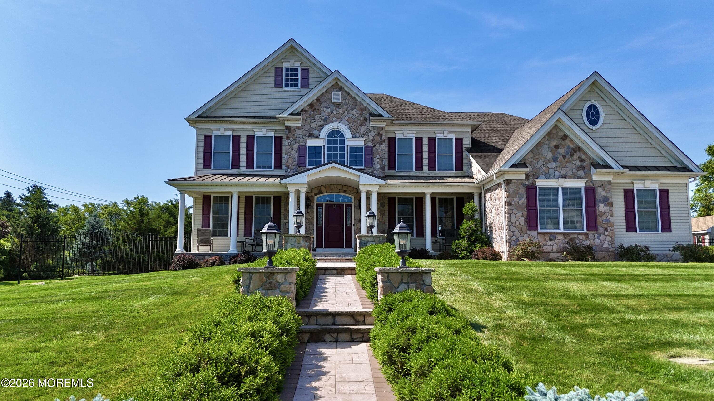 1 Belmont Court Image 3