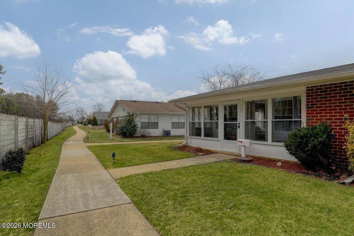 1199A Shetland Drive Image 2