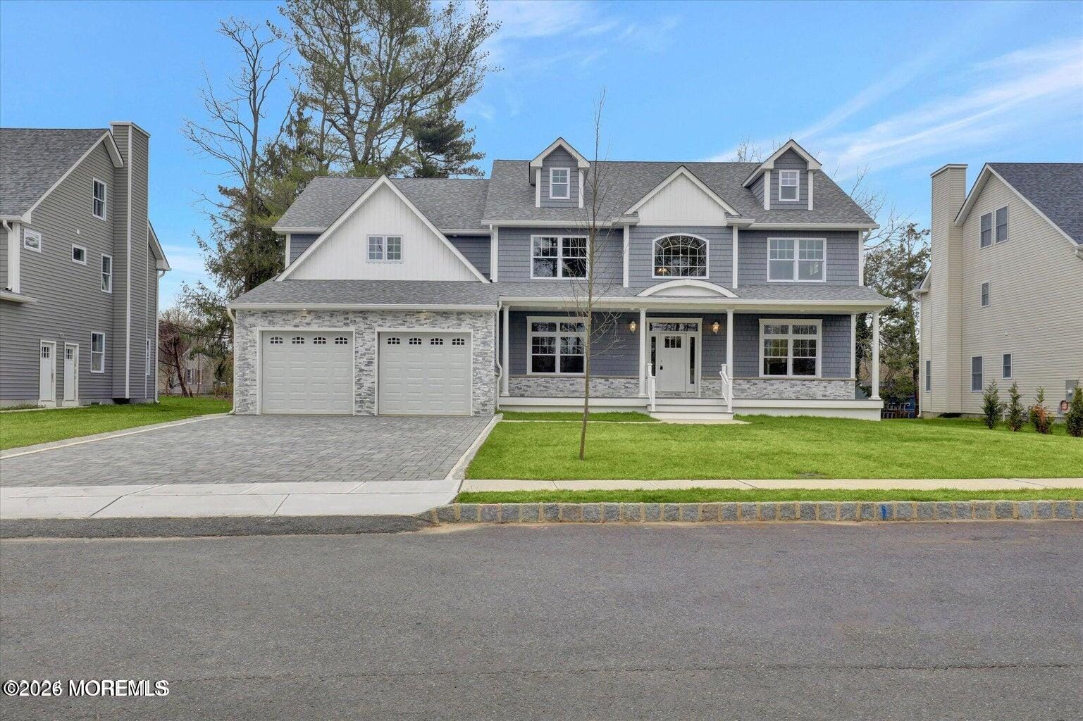 829 Naryshkin Way Image 2