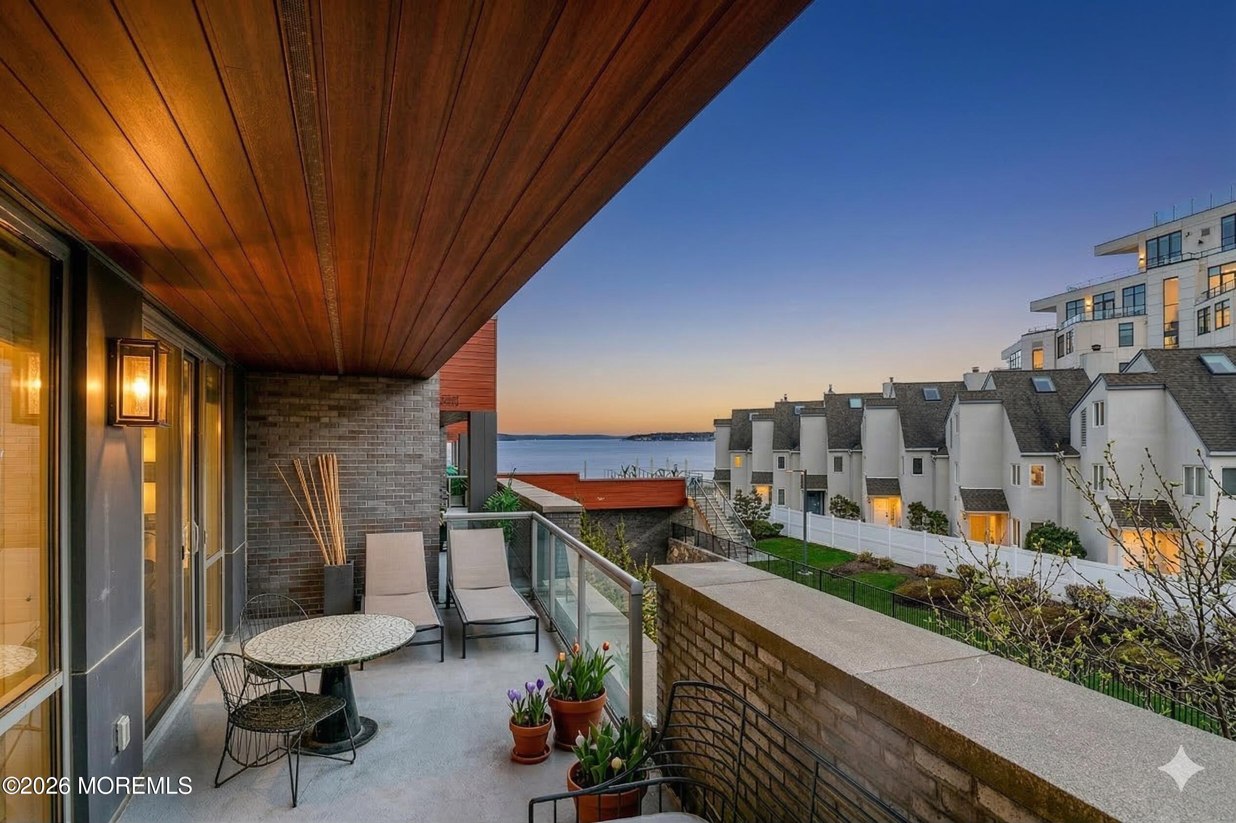 365 Ocean Boulevard 206 Image 2