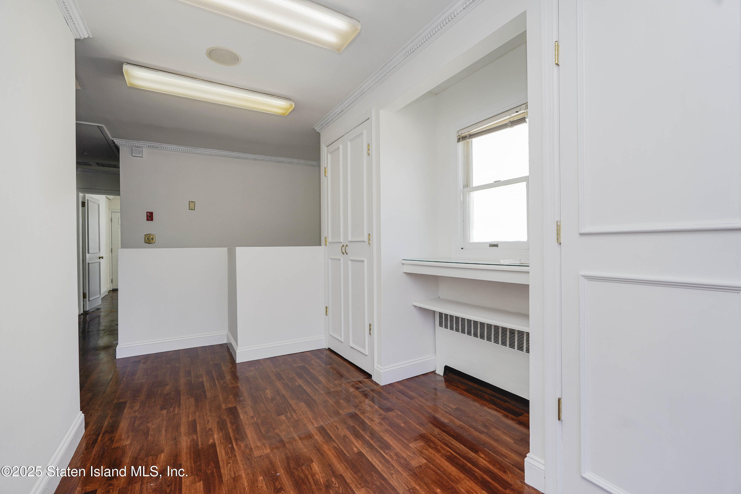 2301 Hylan Boulevard Image 3